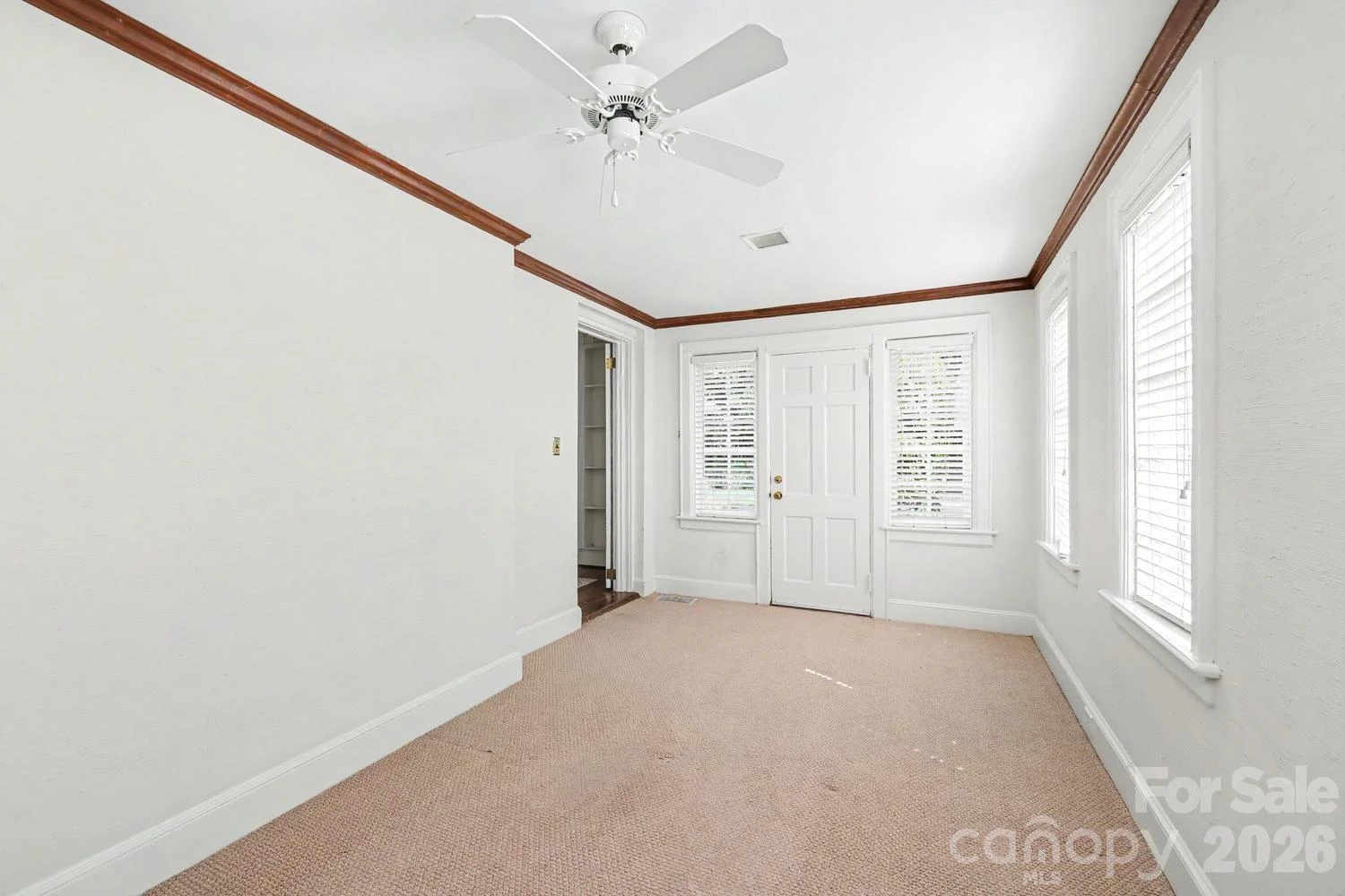1527 Stanford Place - Photo 9