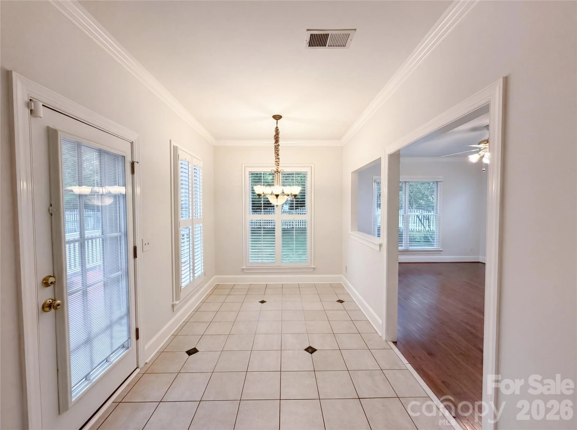 7906 Elphin Court - Photo 8