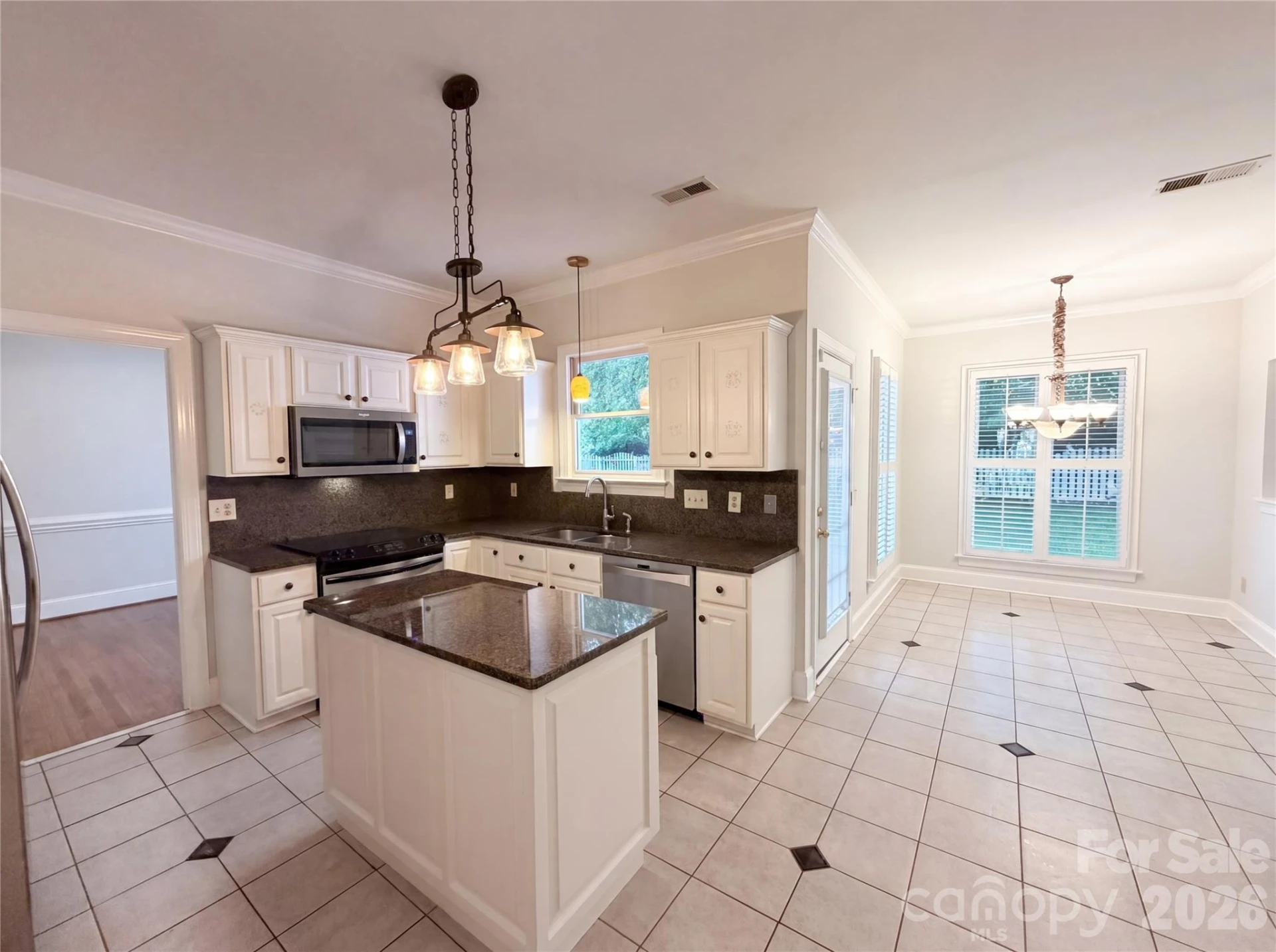 7906 Elphin Court - Photo 10