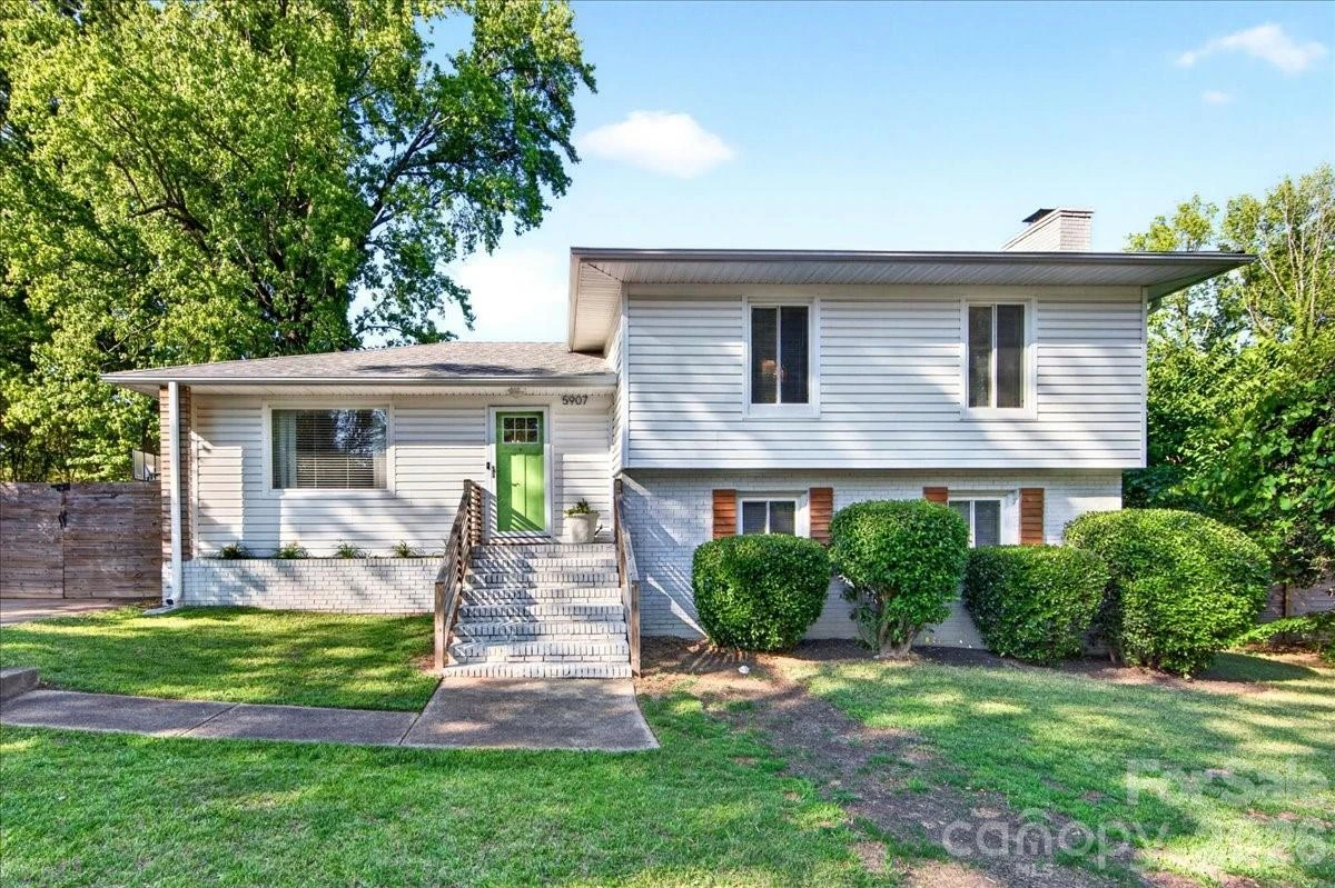 5907 Bluebonnet Road