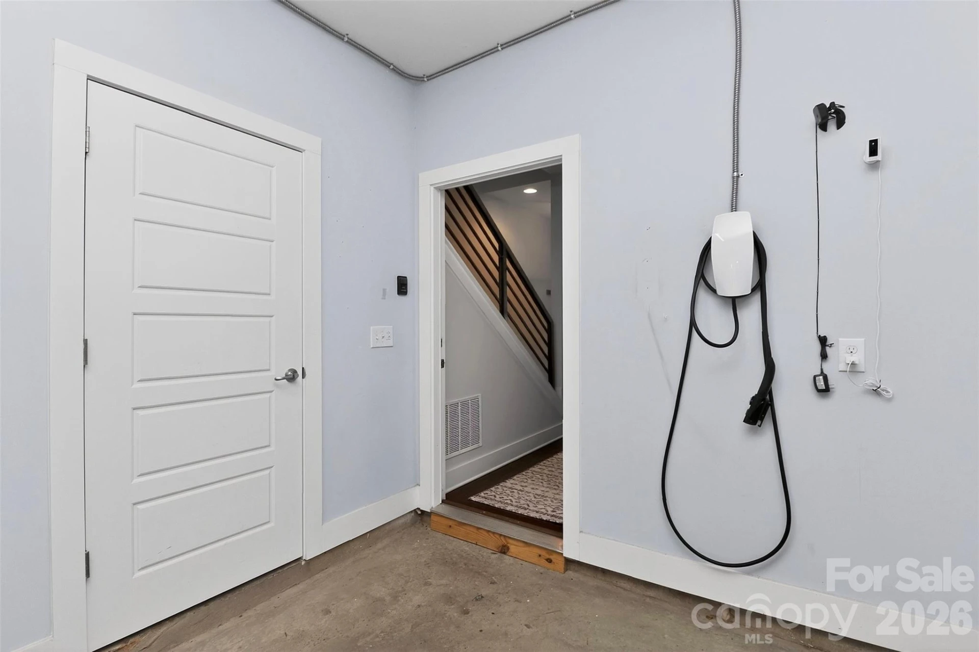 231 Doggett Street - Photo 12