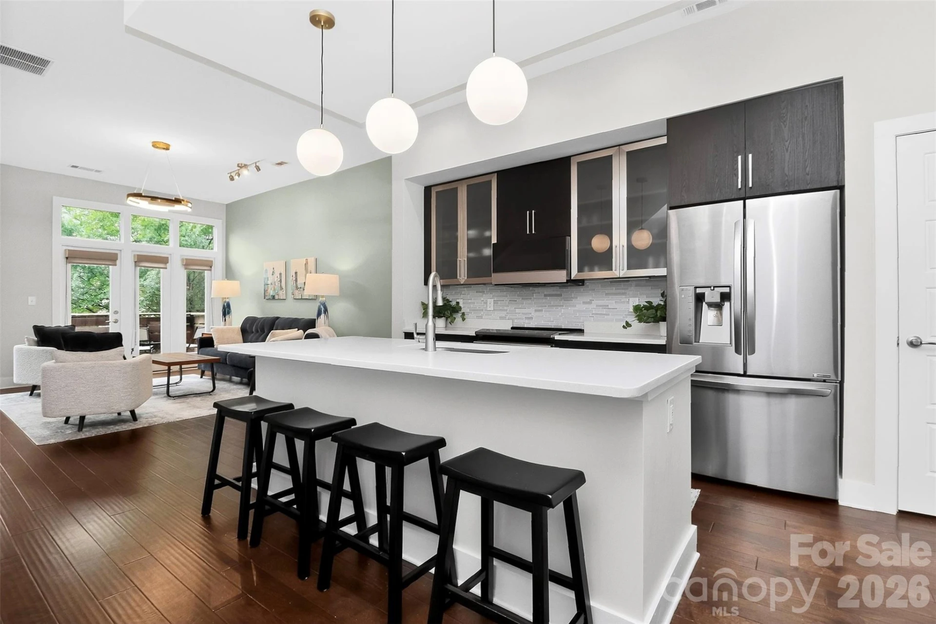 231 Doggett Street - Photo 3