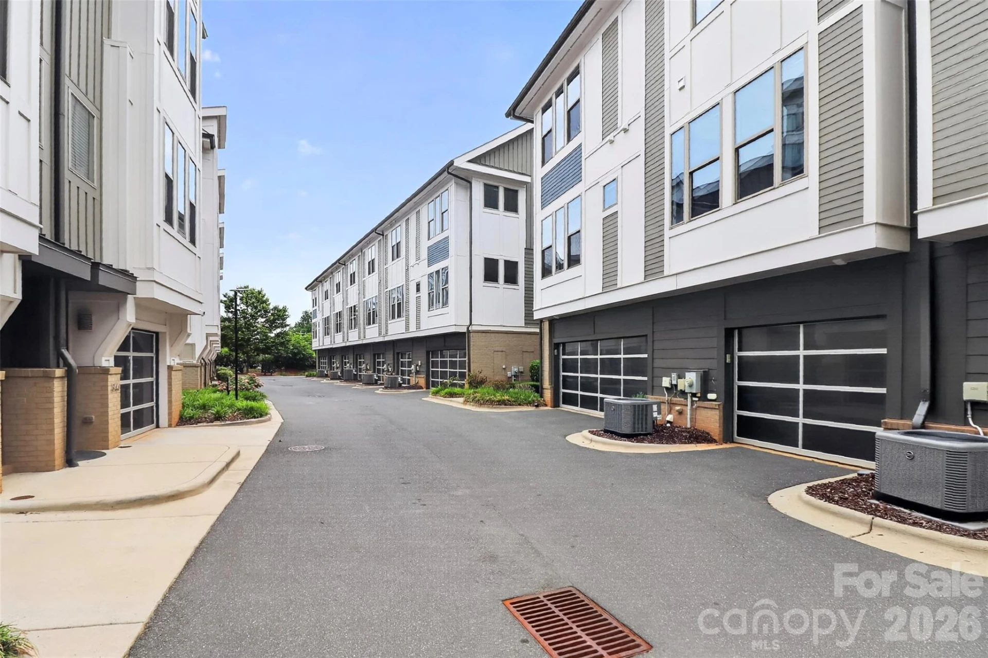 231 Doggett Street - Photo 36