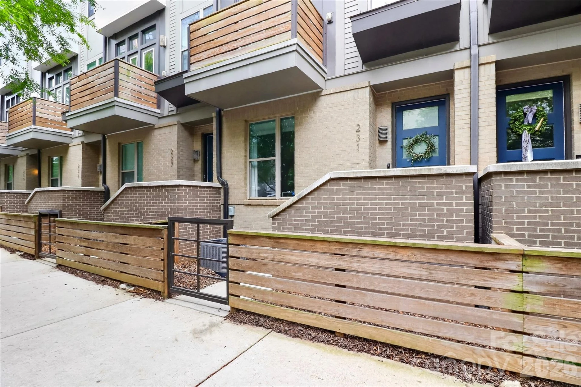 231 Doggett Street - Photo 38