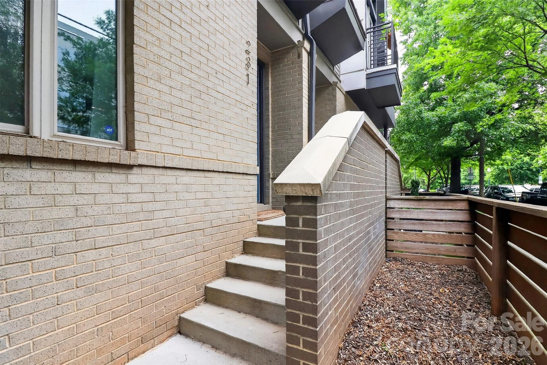 231 Doggett Street - Photo 39