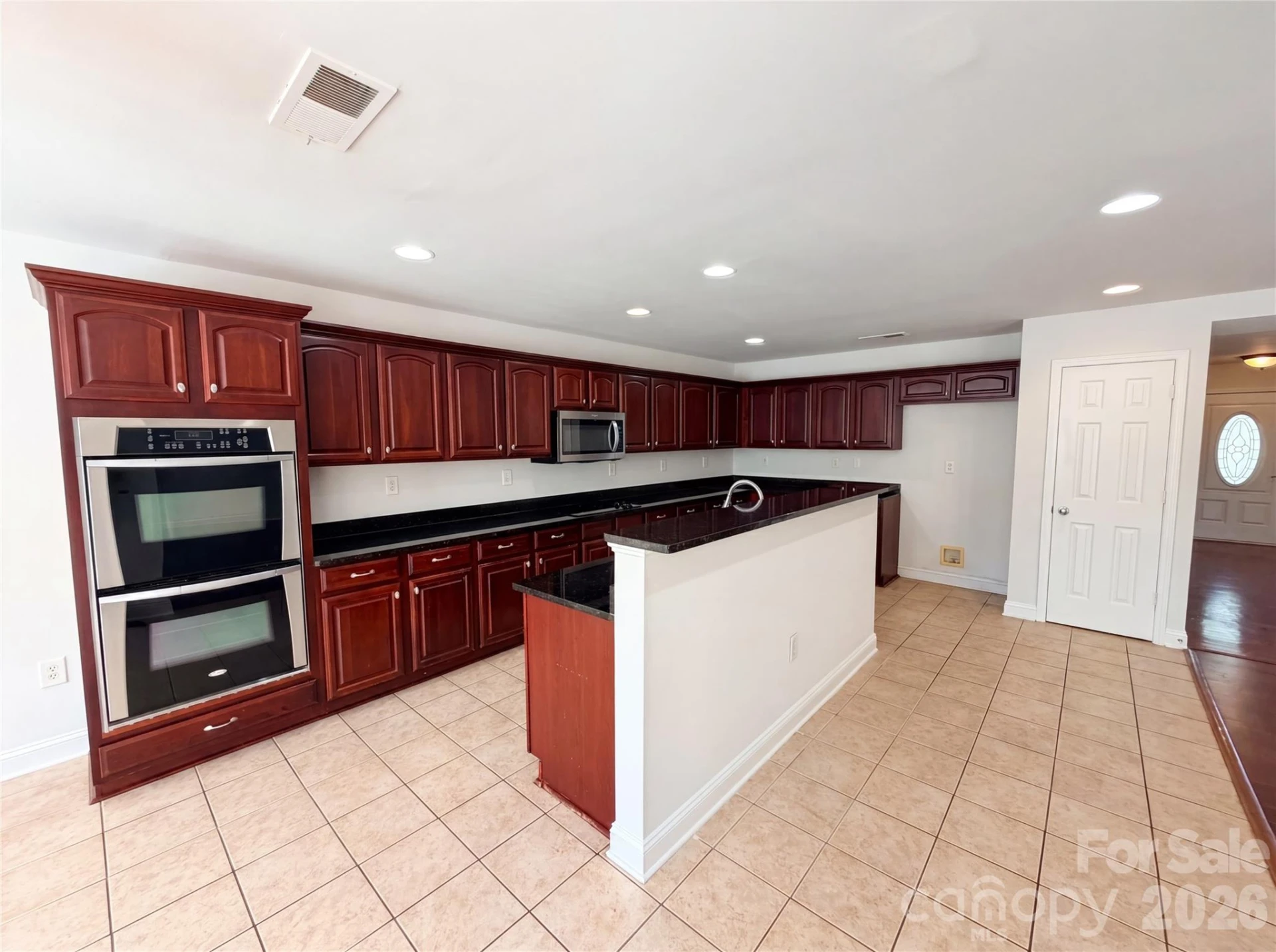 10016 Markus Drive - Photo 2