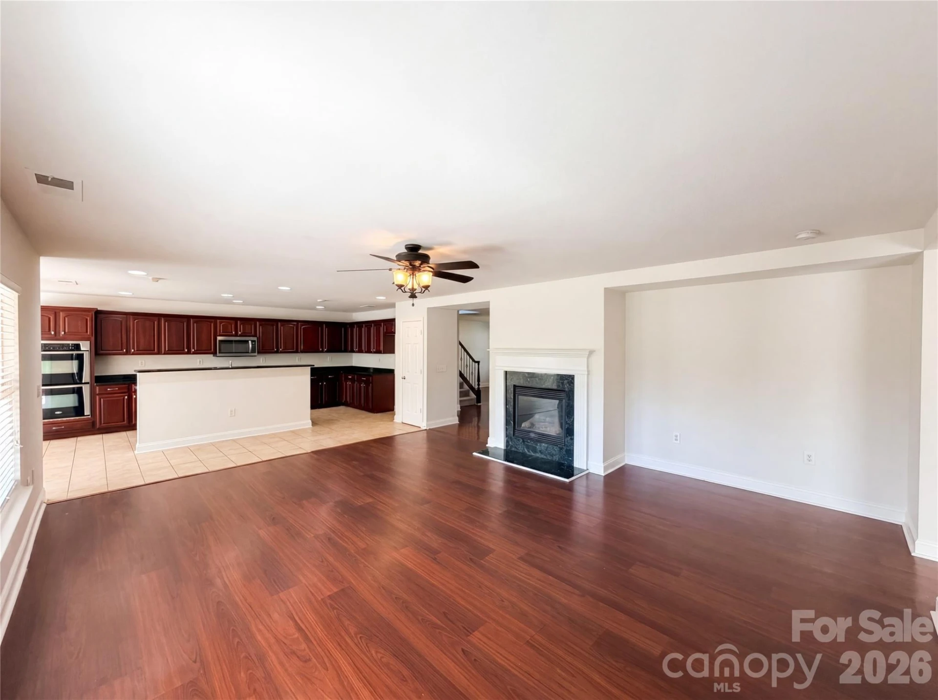 10016 Markus Drive - Photo 3