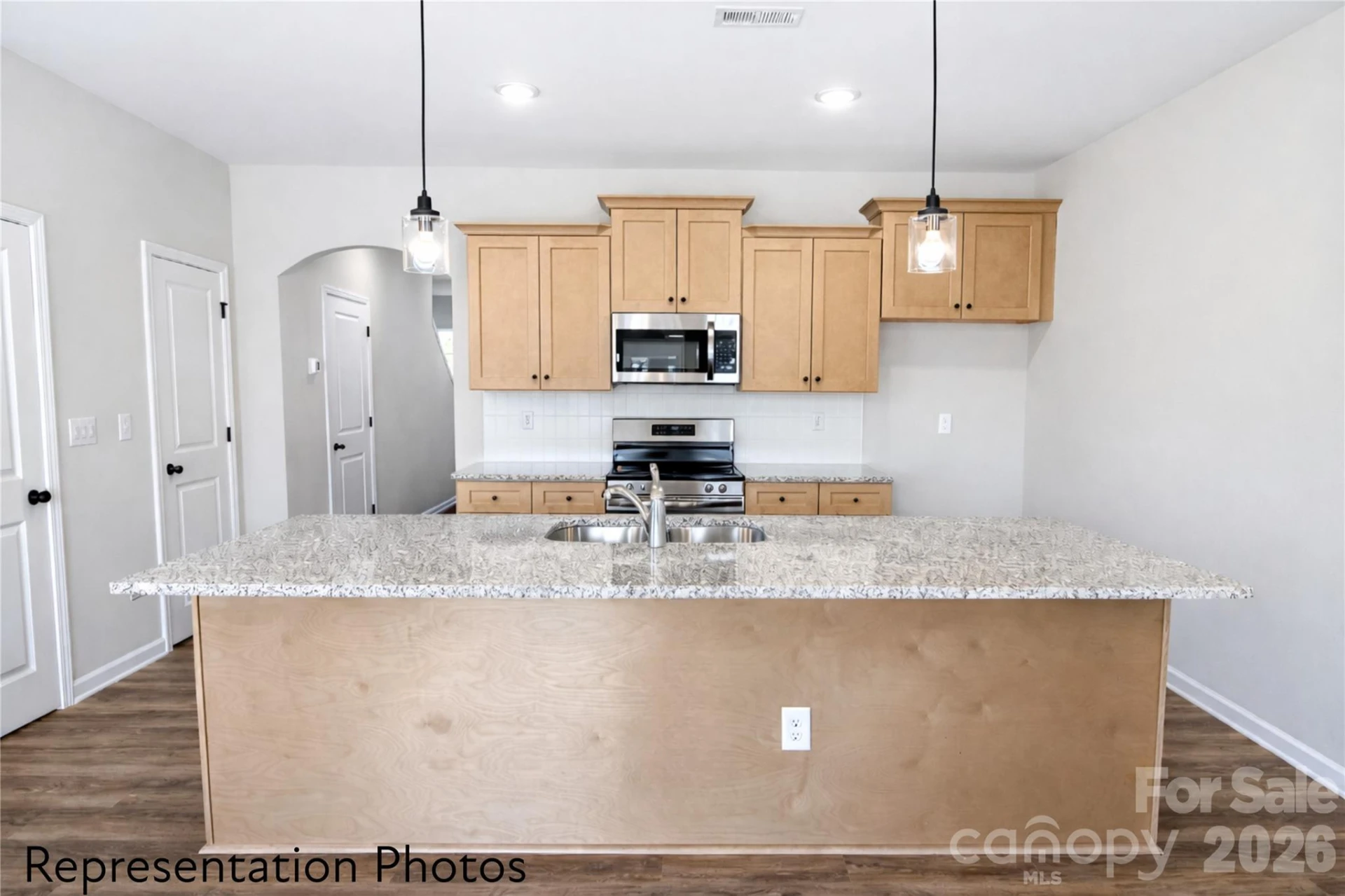 5953 Wallace Avenue - Photo 2