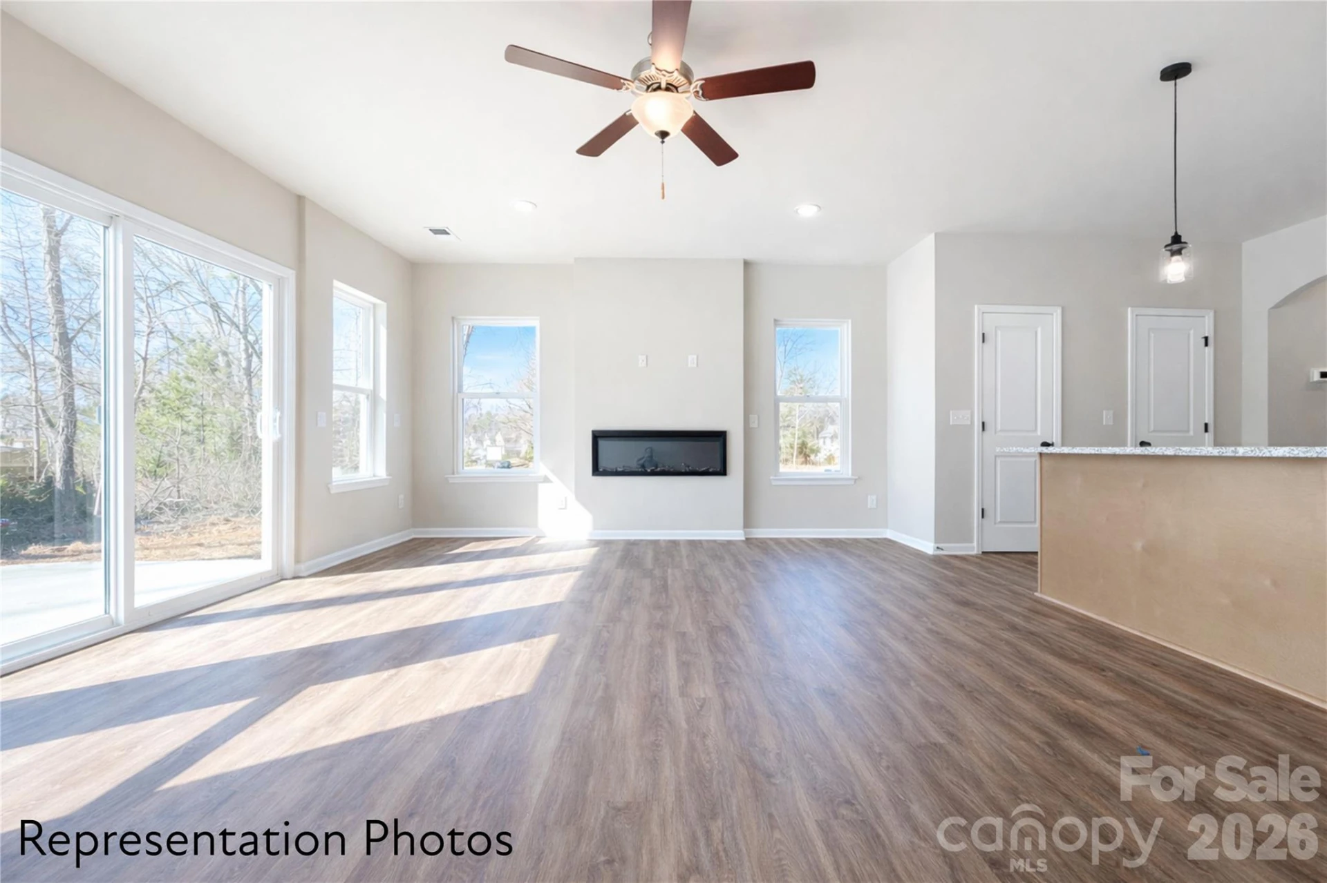 5953 Wallace Avenue - Photo 4