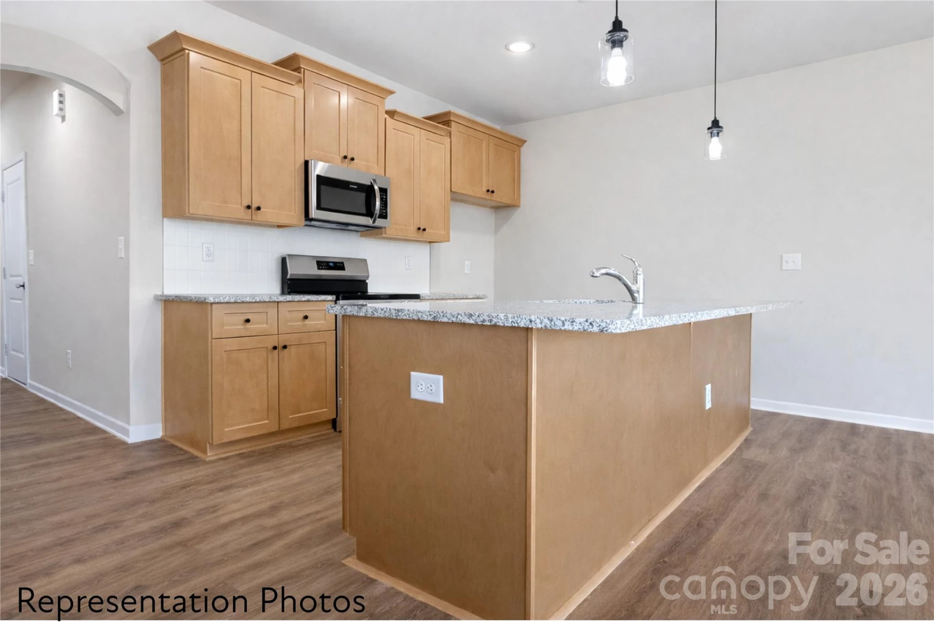 5953 Wallace Avenue - Photo 6