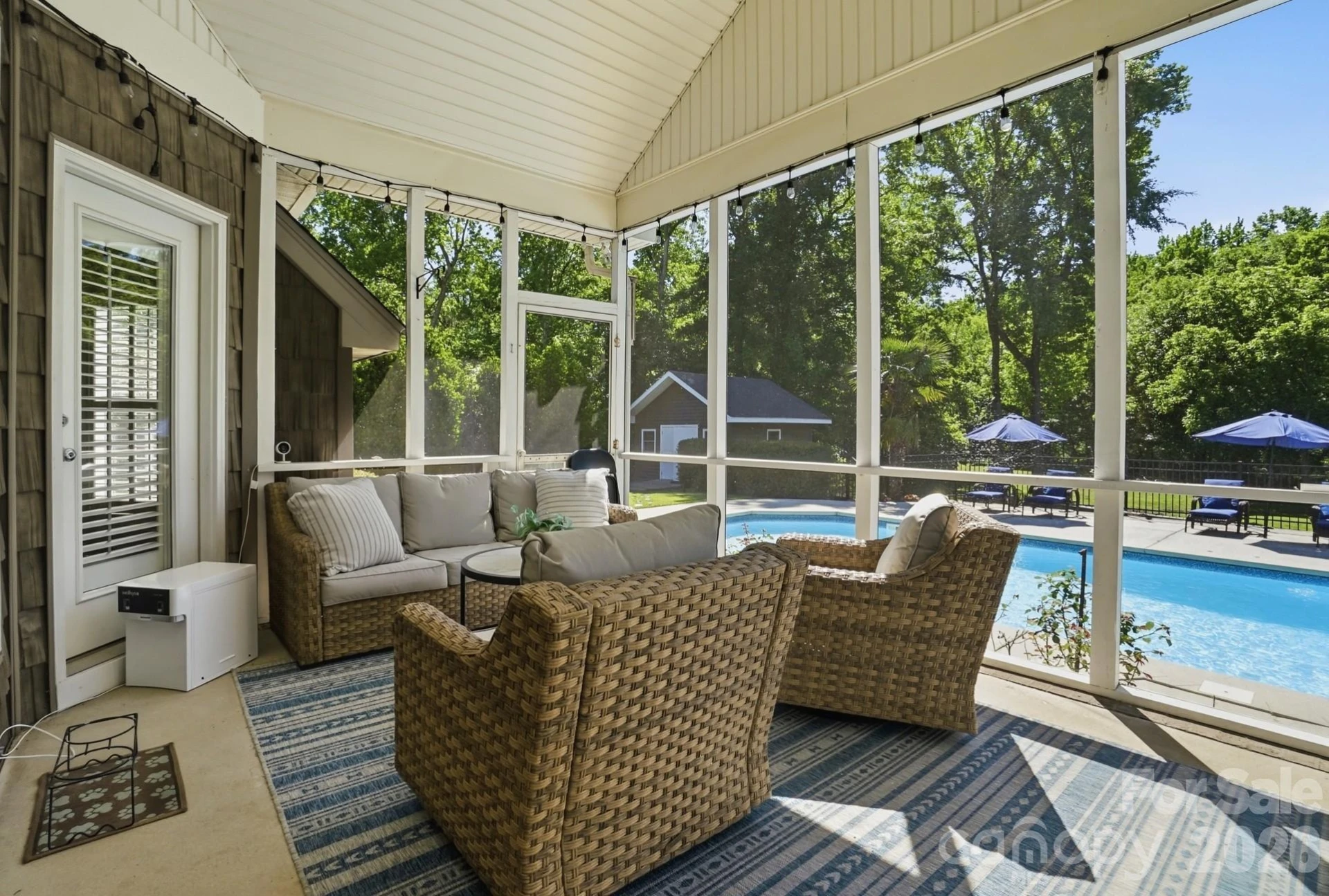 2066 Applebrook Drive - Photo 33