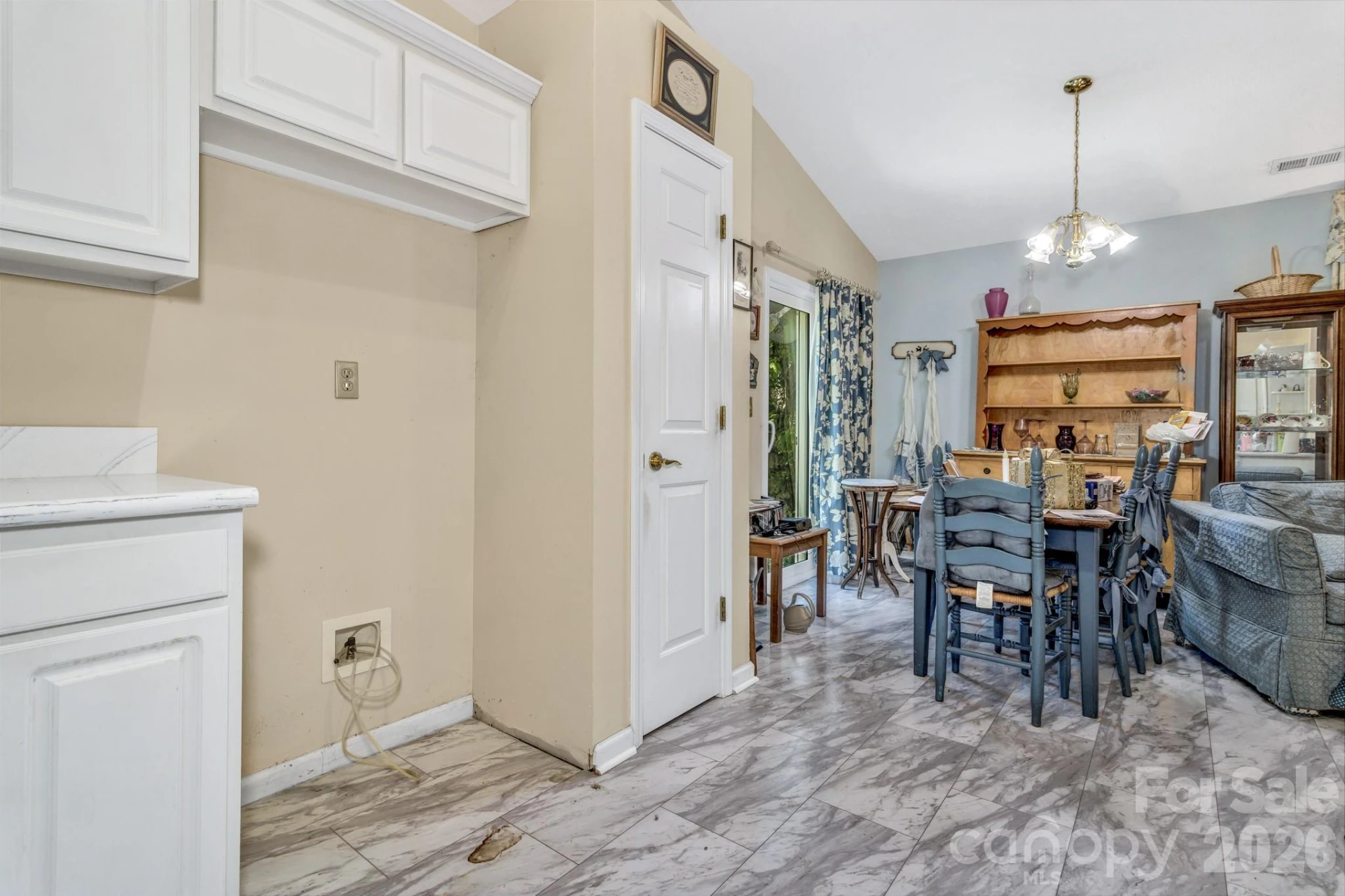 105 Amelia Drive - Photo 12