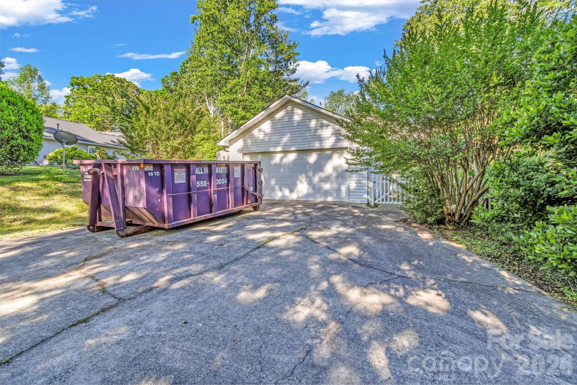 105 Amelia Drive - Photo 3