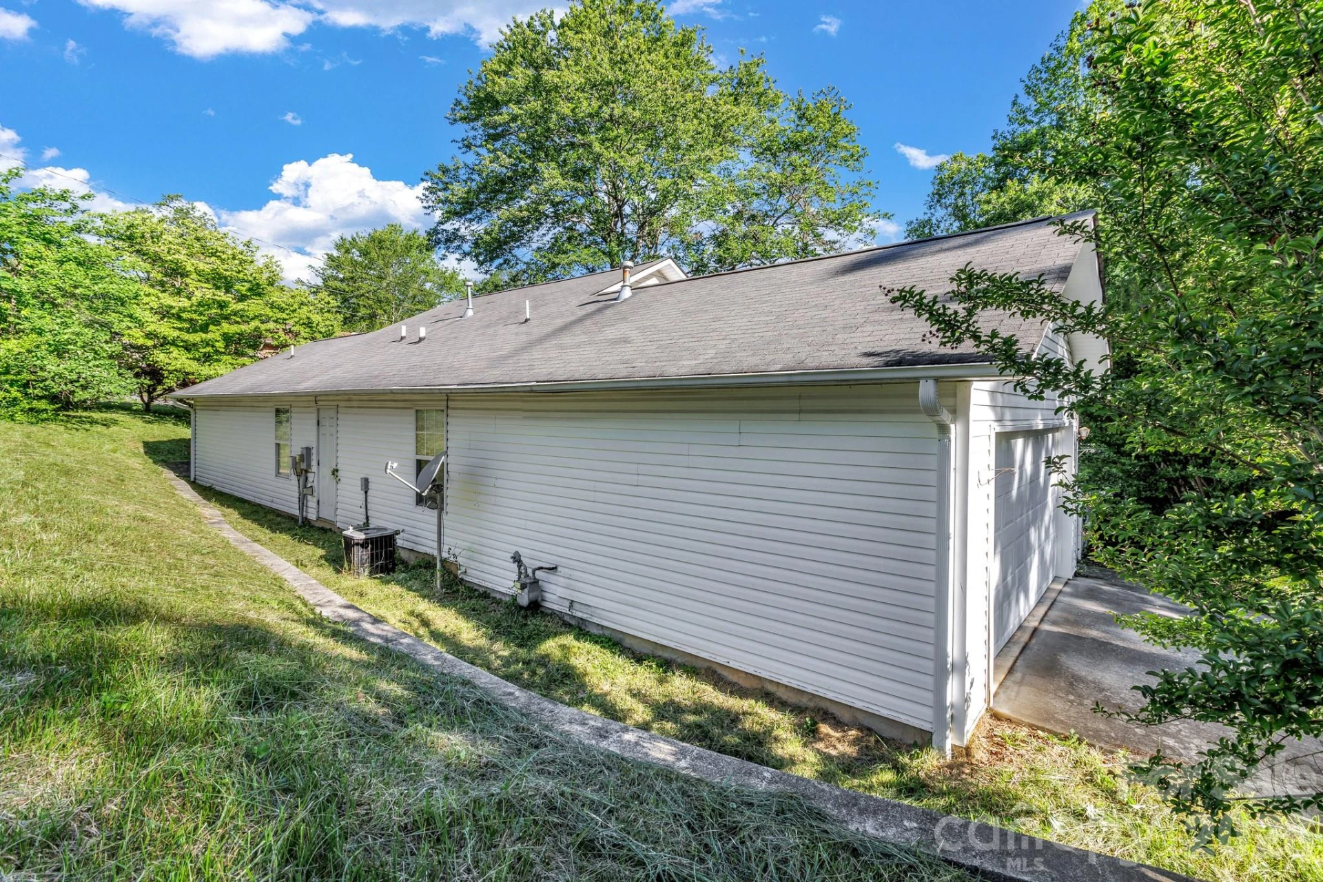 105 Amelia Drive - Photo 25