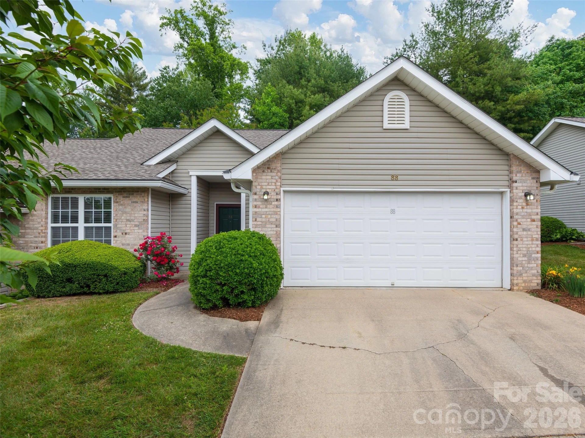 88 Wiltshire Circle - Photo 2