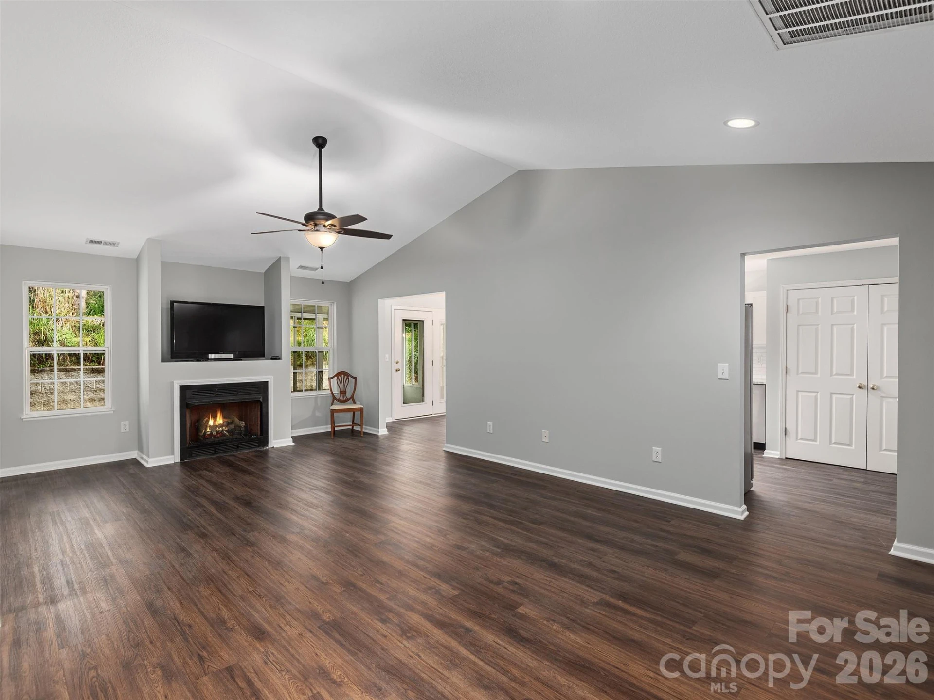 88 Wiltshire Circle - Photo 6