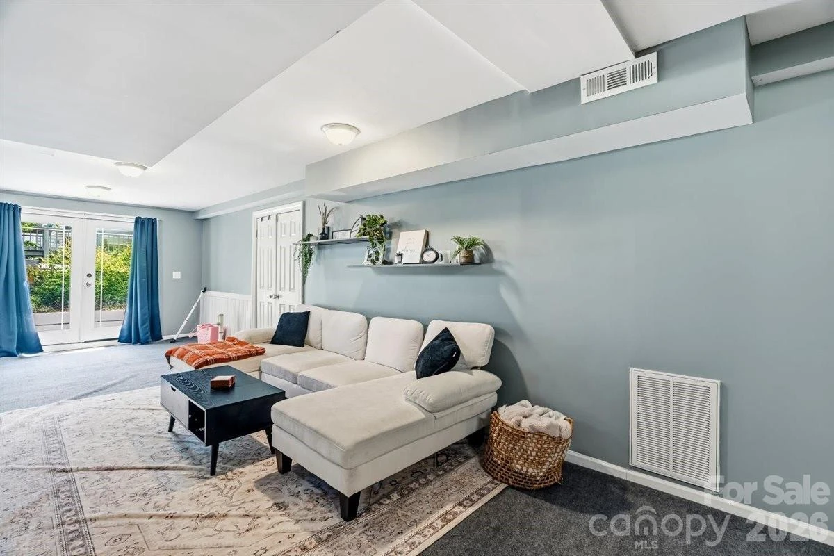1177 Runway Drive - Photo 13