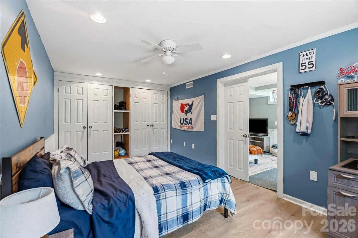 1177 Runway Drive - Photo 17