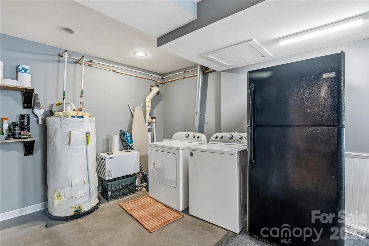 1177 Runway Drive - Photo 18