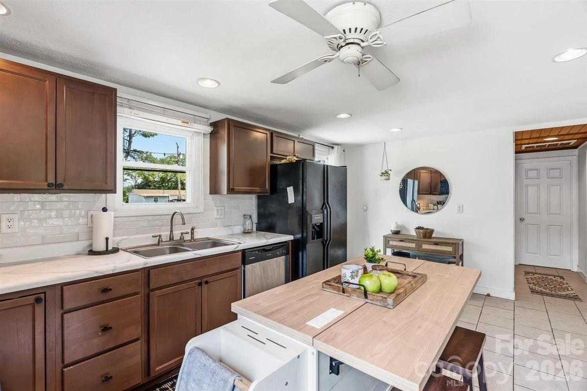 1177 Runway Drive - Photo 6