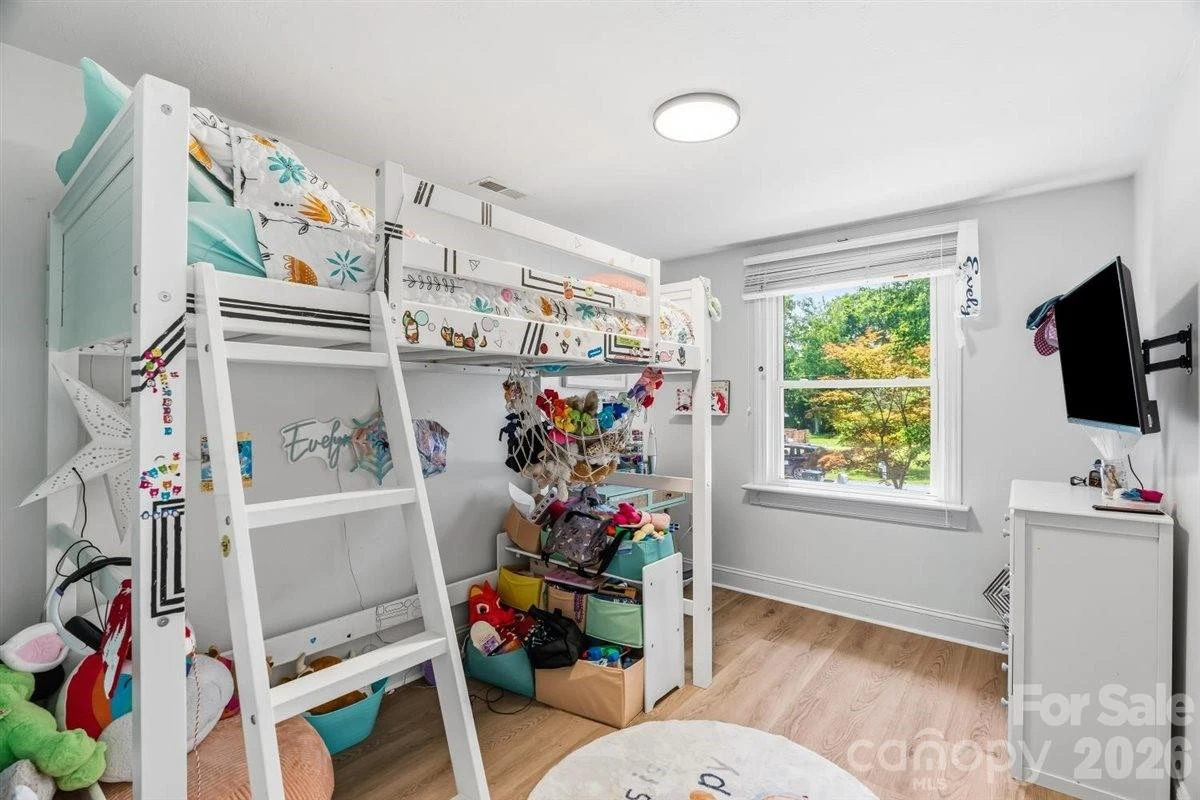 1177 Runway Drive - Photo 7