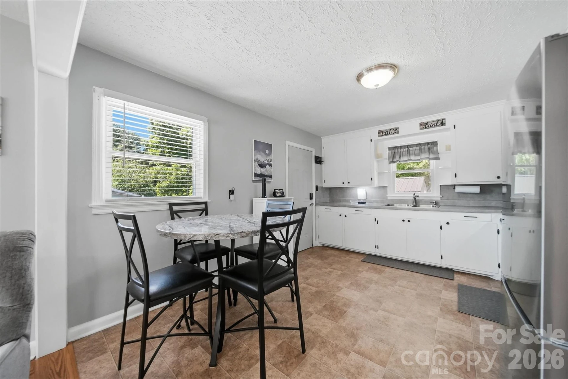 708 2nd Street - Photo 8