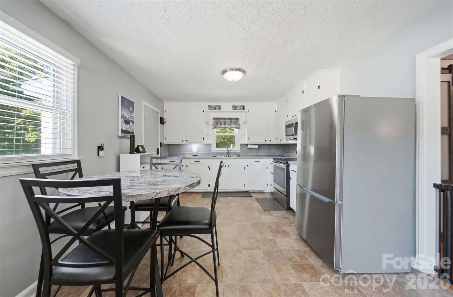 708 2nd Street - Photo 9