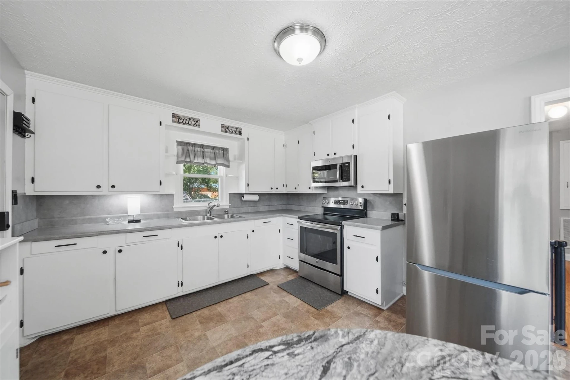 708 2nd Street - Photo 10