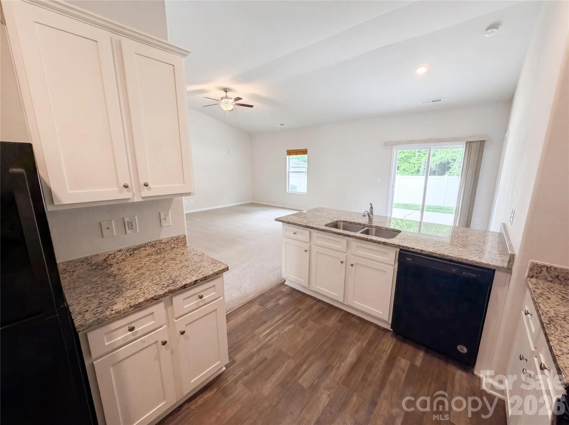 7336 Amberly Hills Road - Photo 8