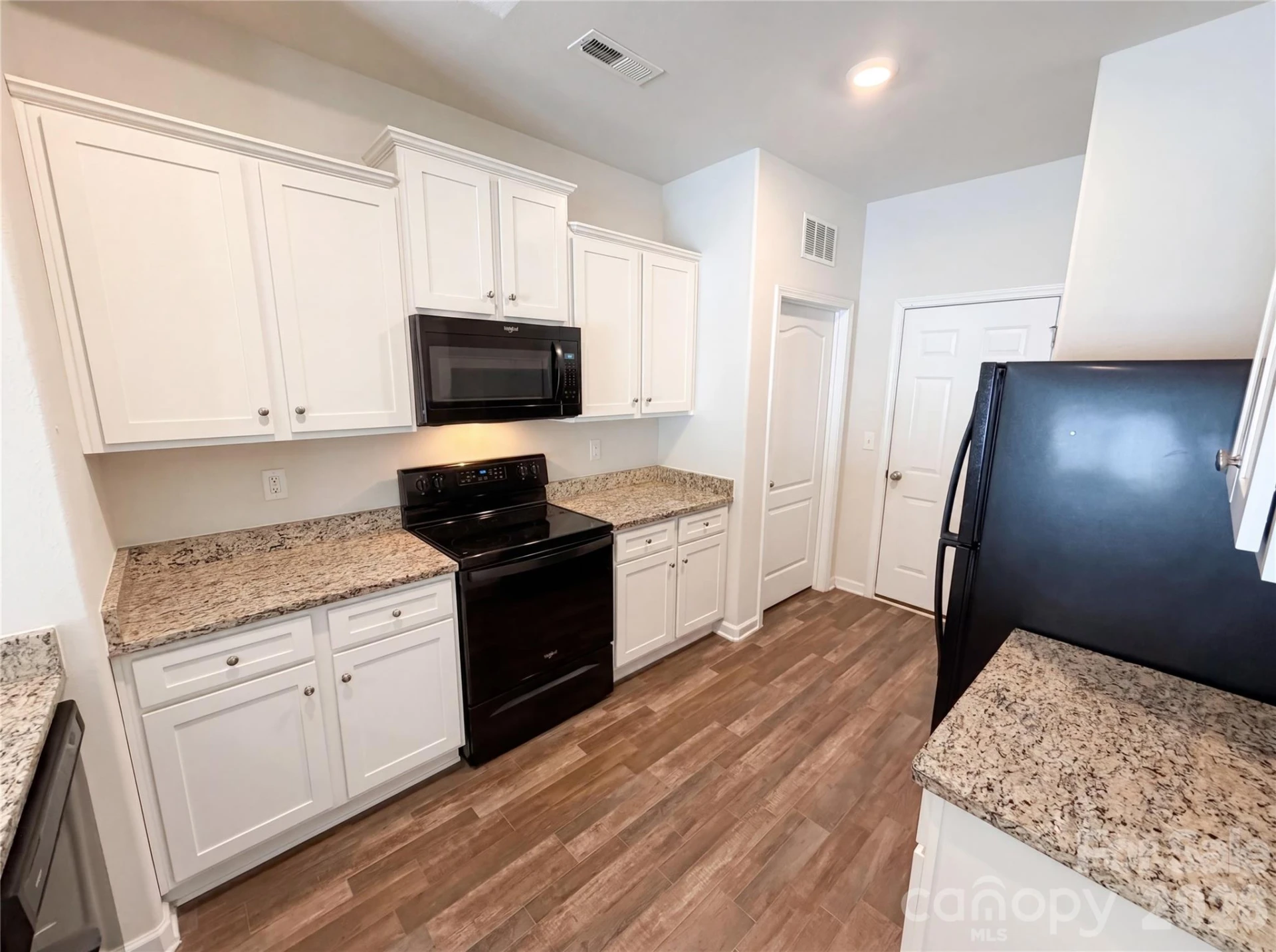 7336 Amberly Hills Road - Photo 9