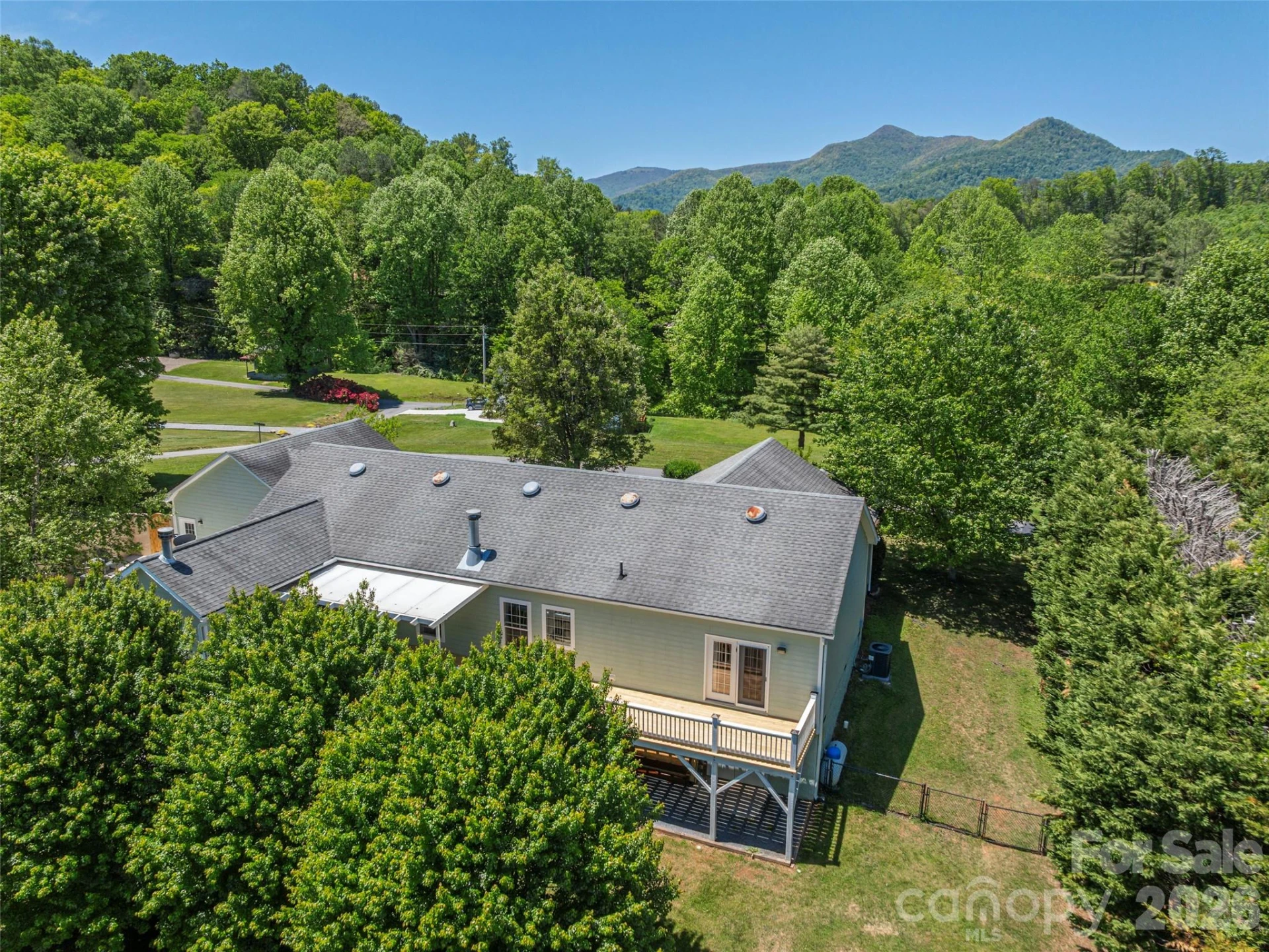 16 Chinaberry Court - Photo 35