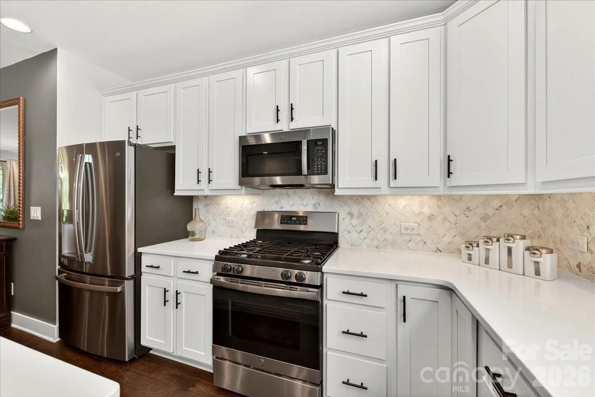 4136 Castleton Road - Photo 15
