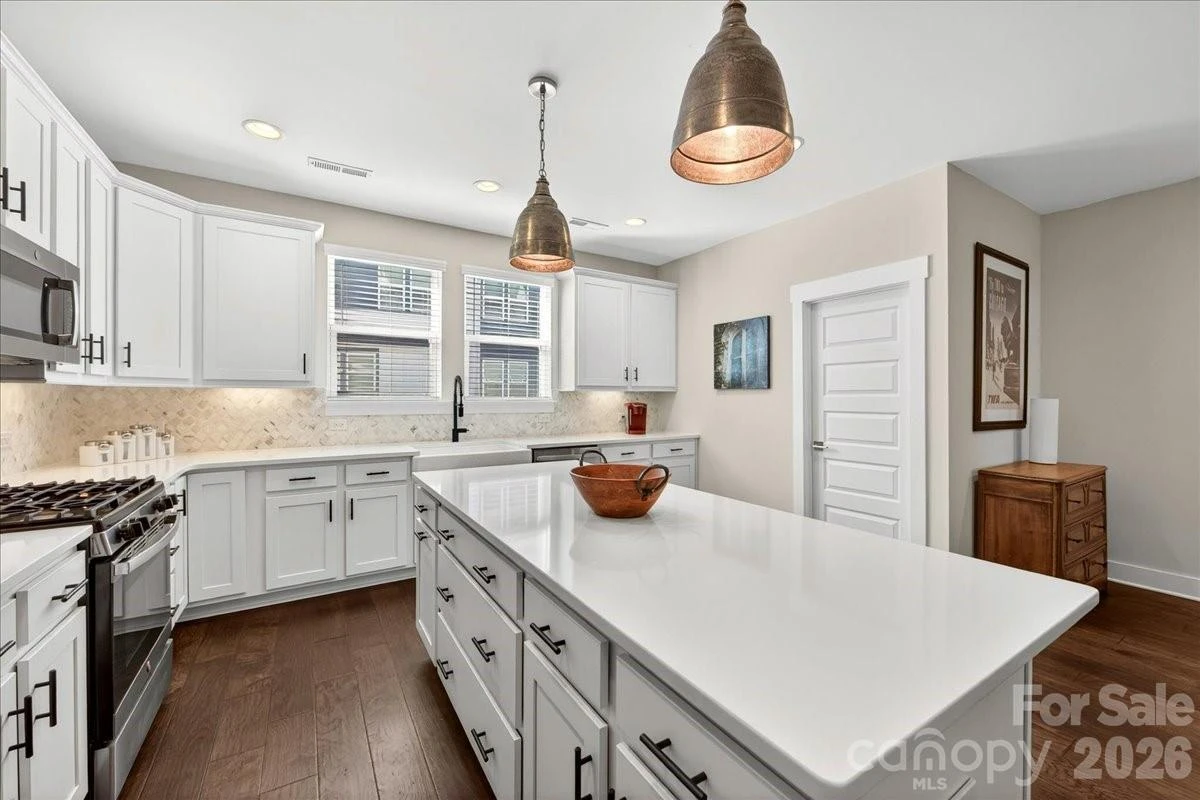 4136 Castleton Road - Photo 16