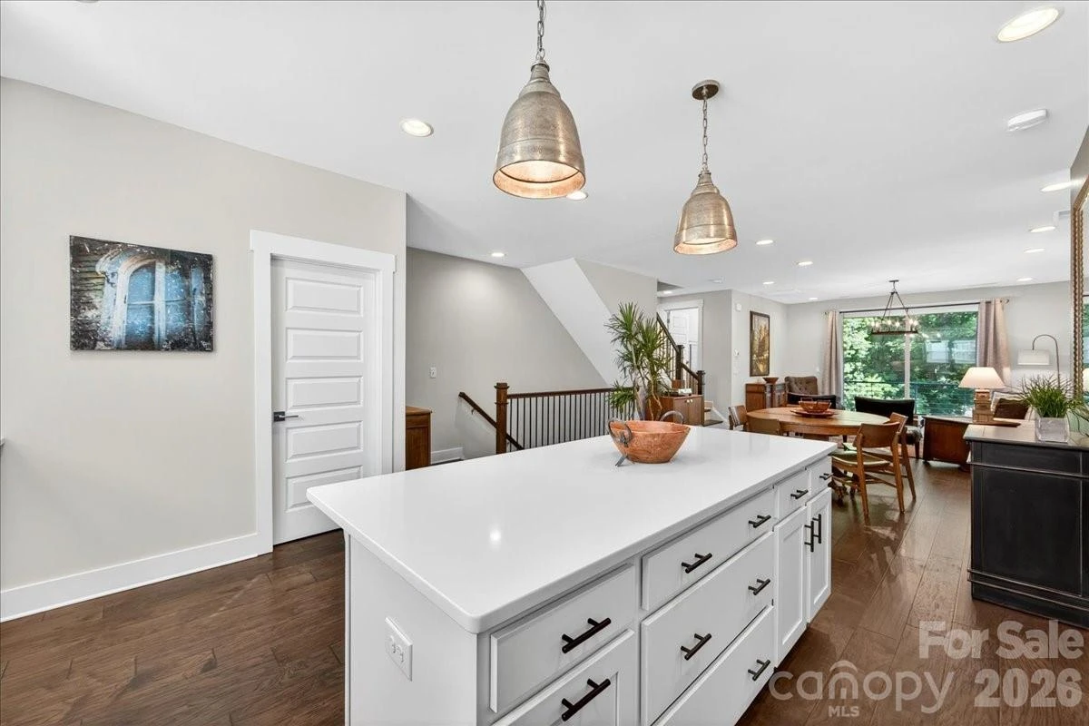 4136 Castleton Road - Photo 18