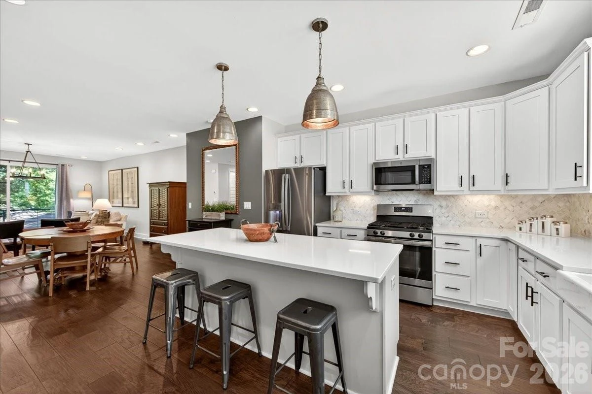 4136 Castleton Road - Photo 19