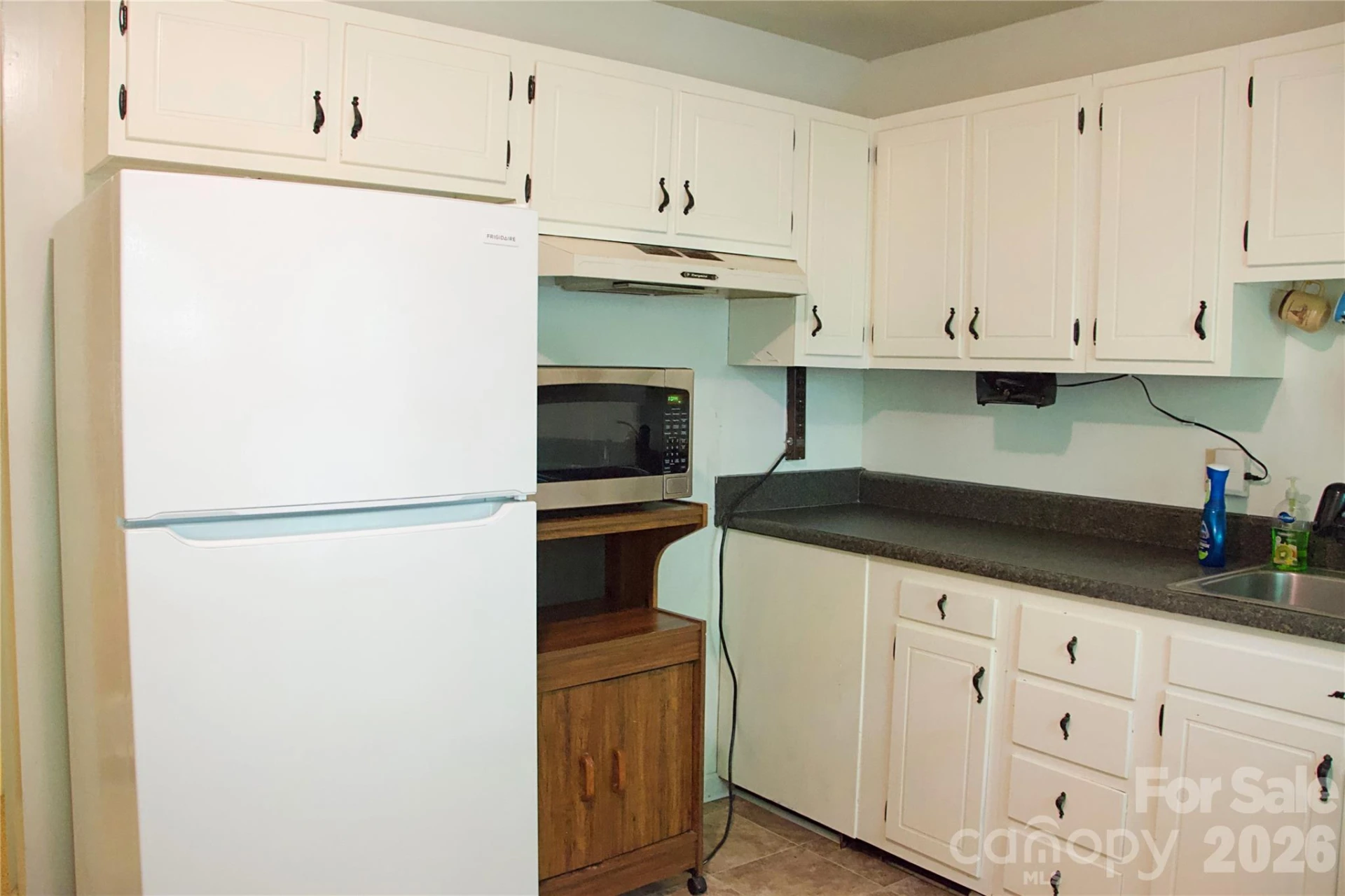 4631 Highlake Drive - Photo 6