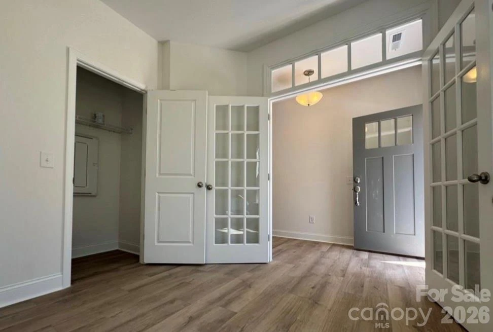 5009 Layman Drive - Photo 5