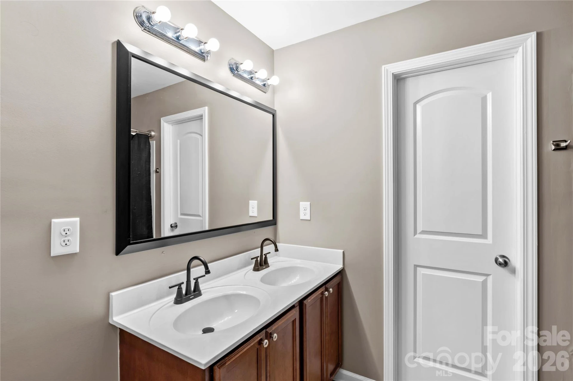 218 Valerie Drive - Photo 19