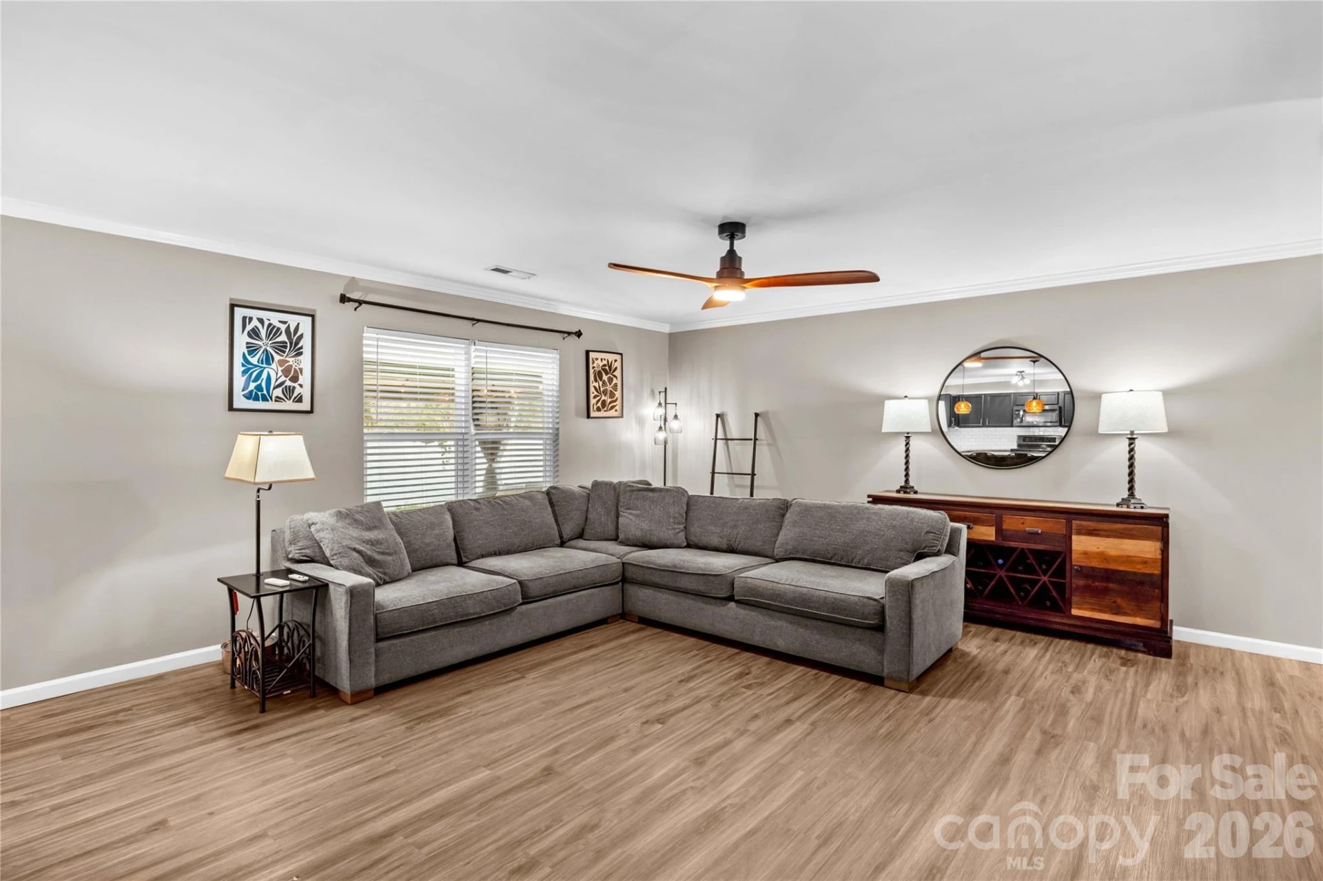 218 Valerie Drive - Photo 4