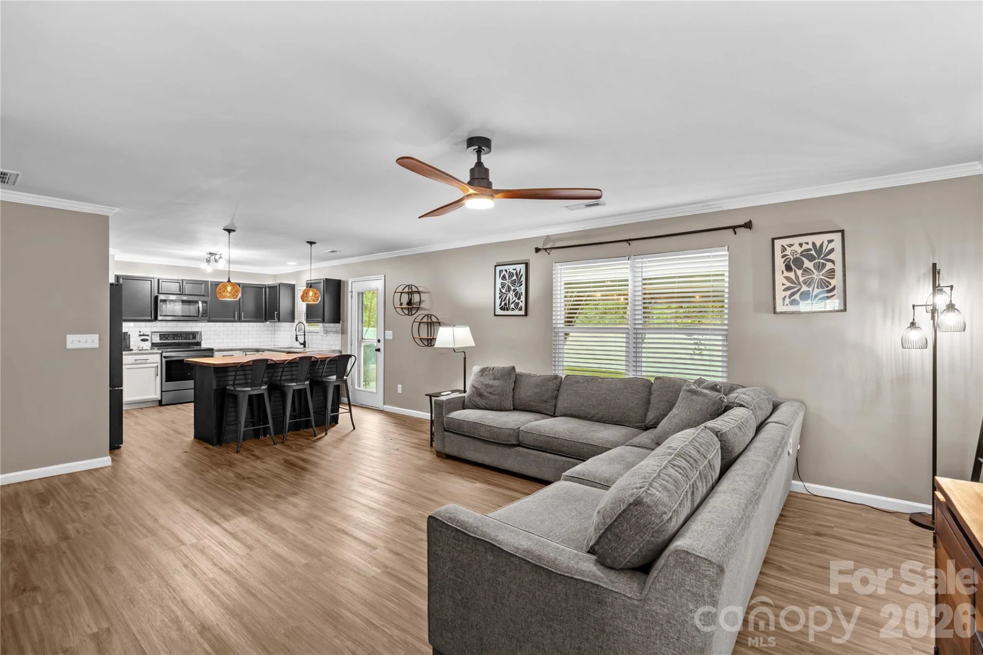 218 Valerie Drive - Photo 5
