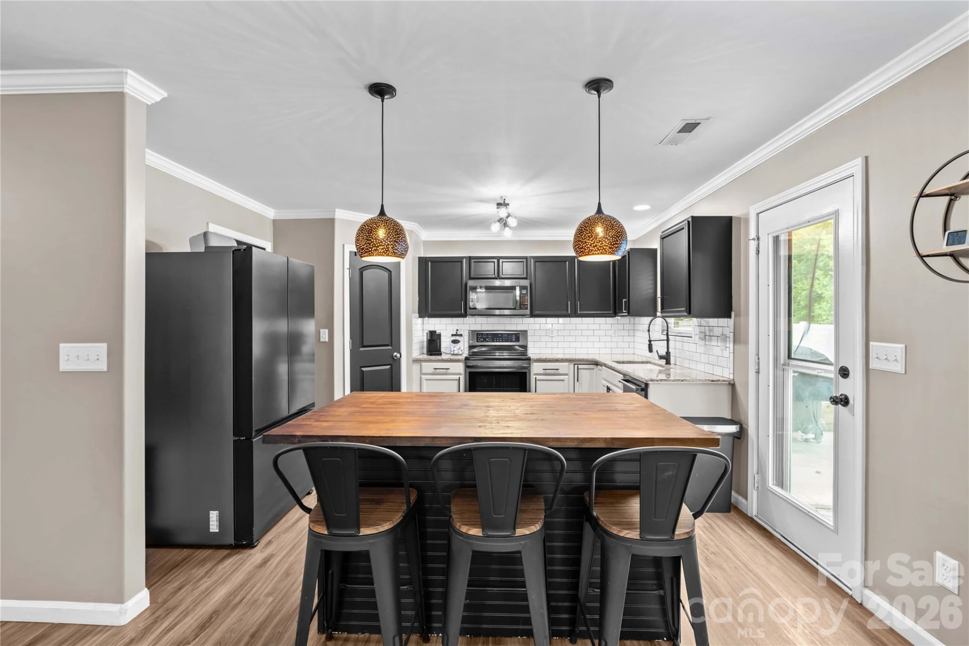 218 Valerie Drive - Photo 7