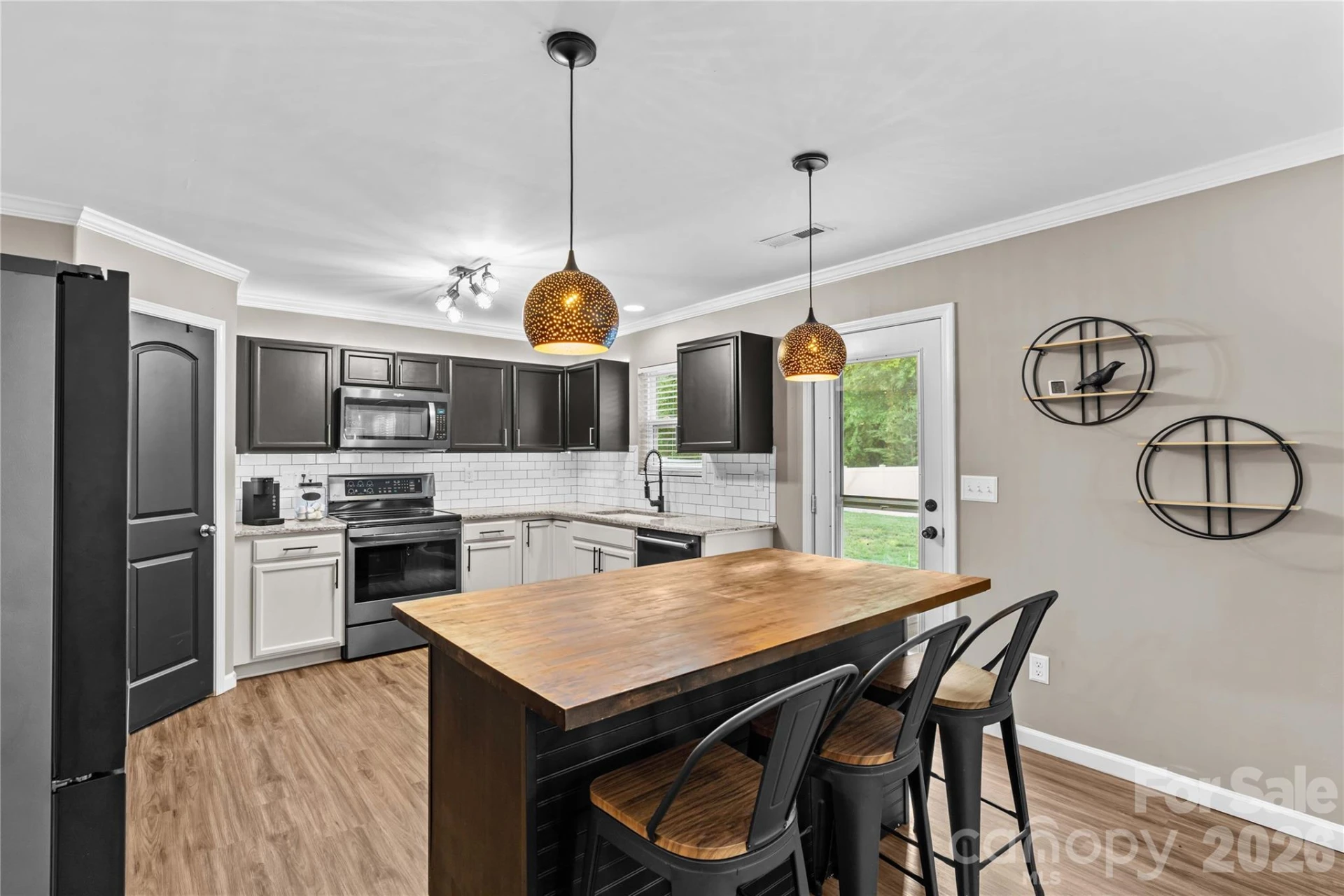 218 Valerie Drive - Photo 8