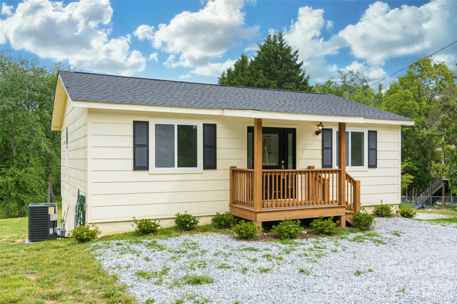 286 Berkeley Road - Photo 2