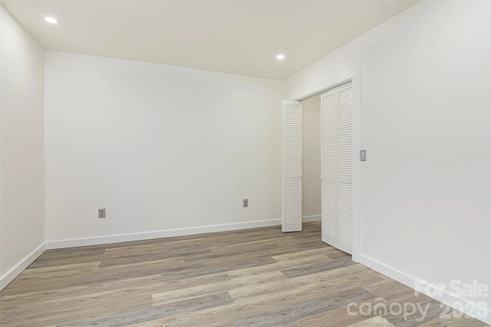 286 Berkeley Road - Photo 17