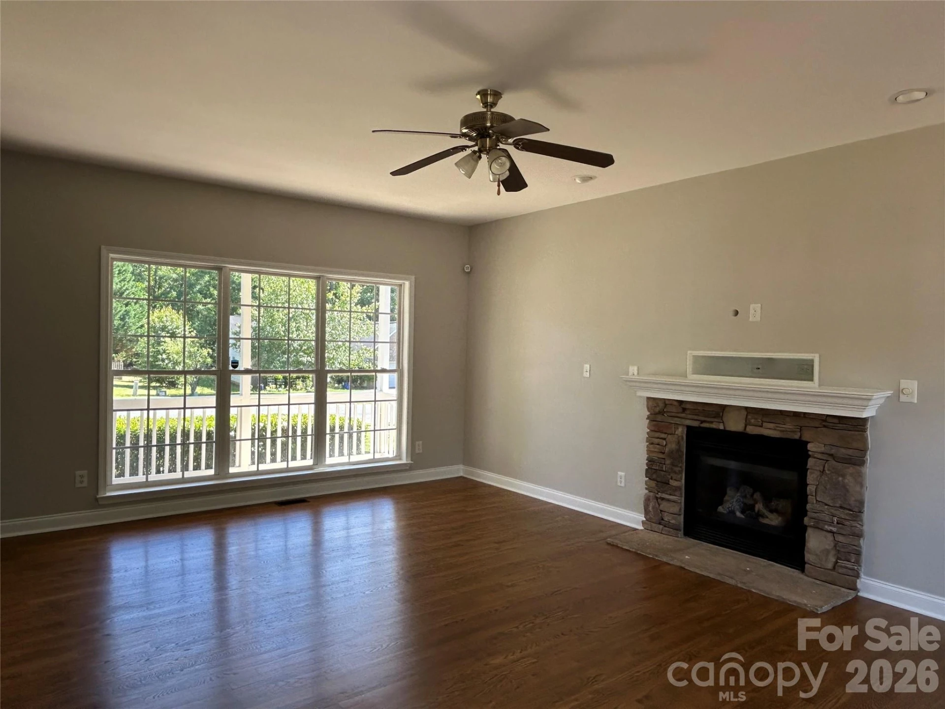 2715 Thornburg Court - Photo 2