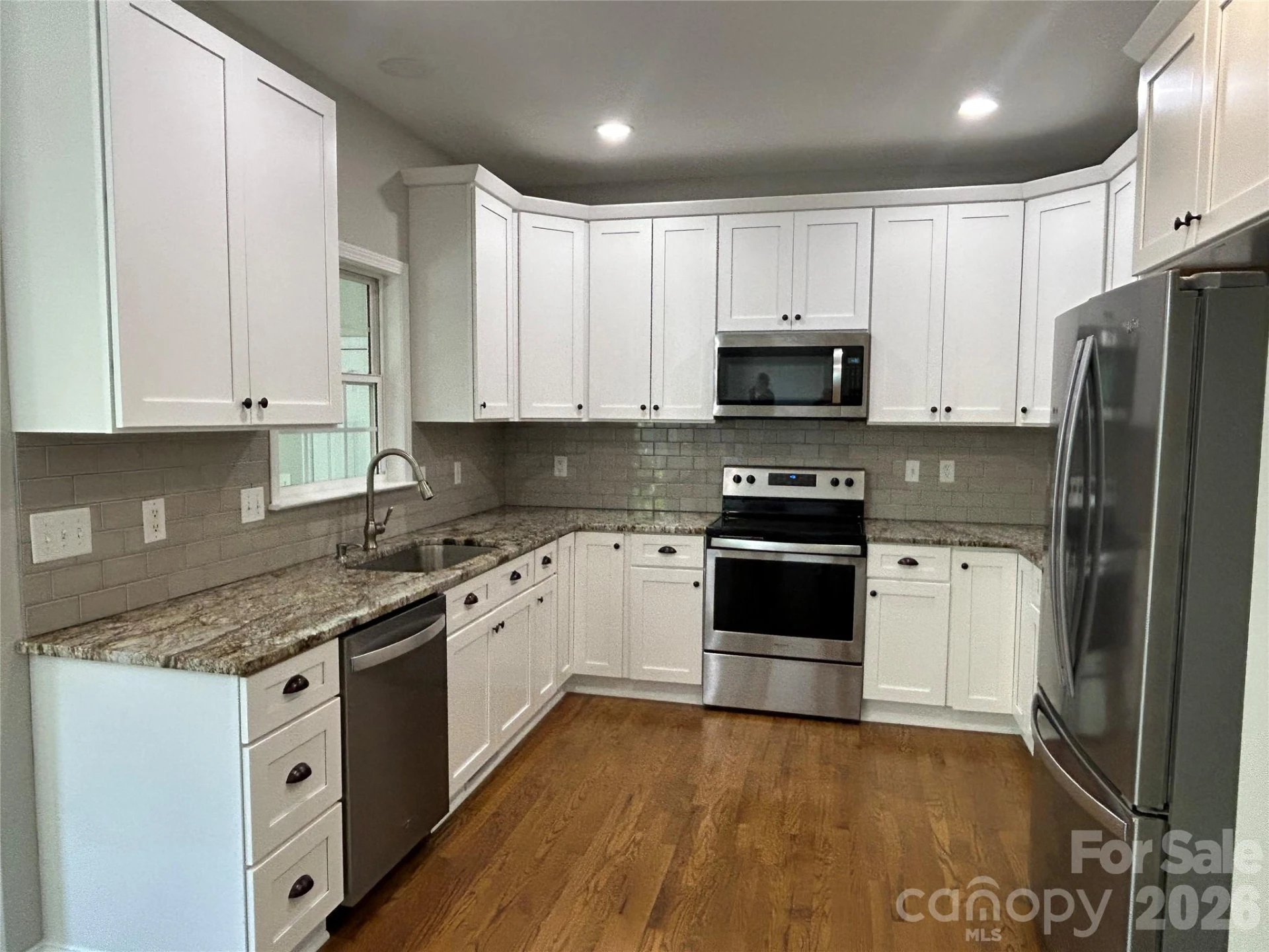2715 Thornburg Court - Photo 5