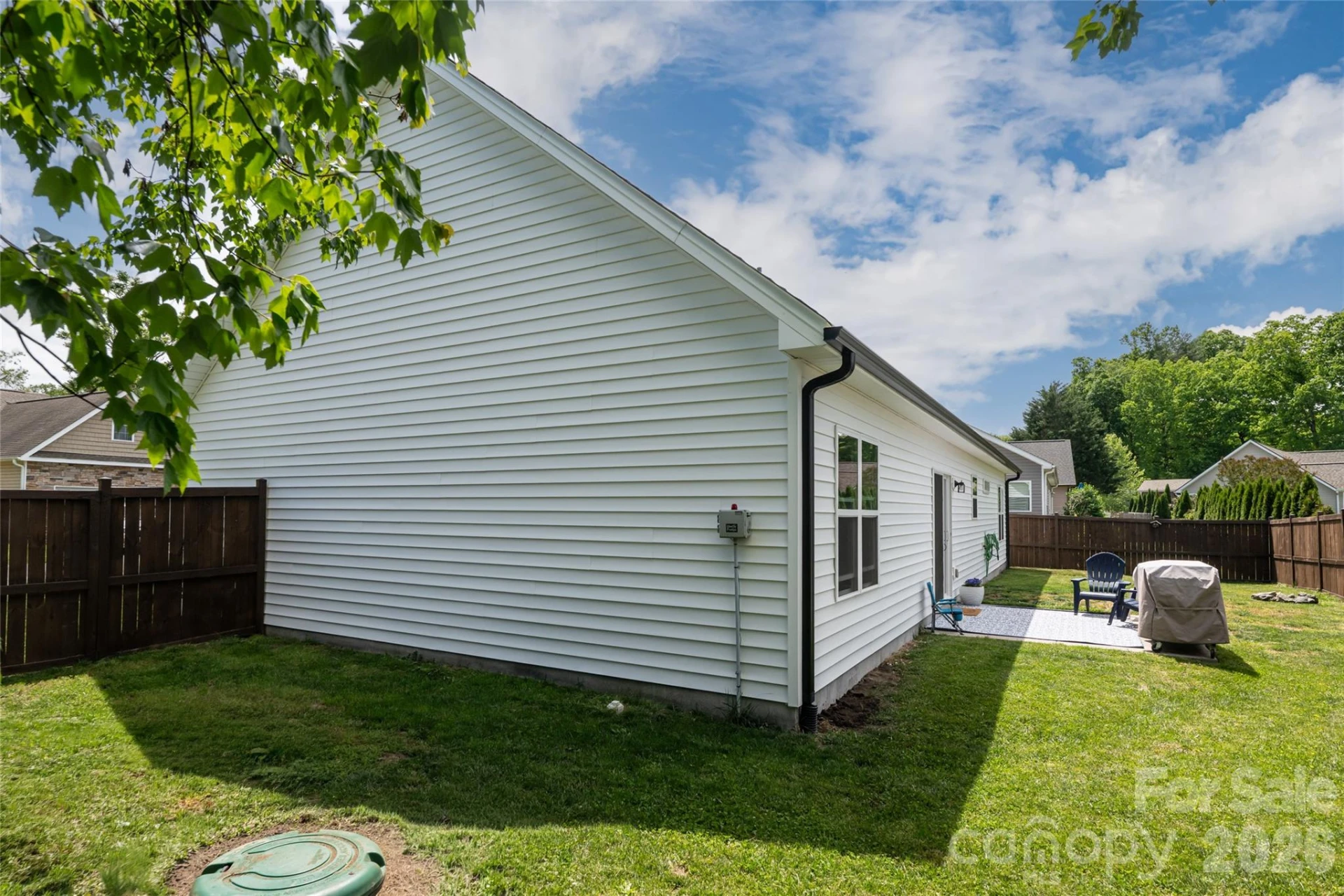 185 Springfield Meadow Drive - Photo 35
