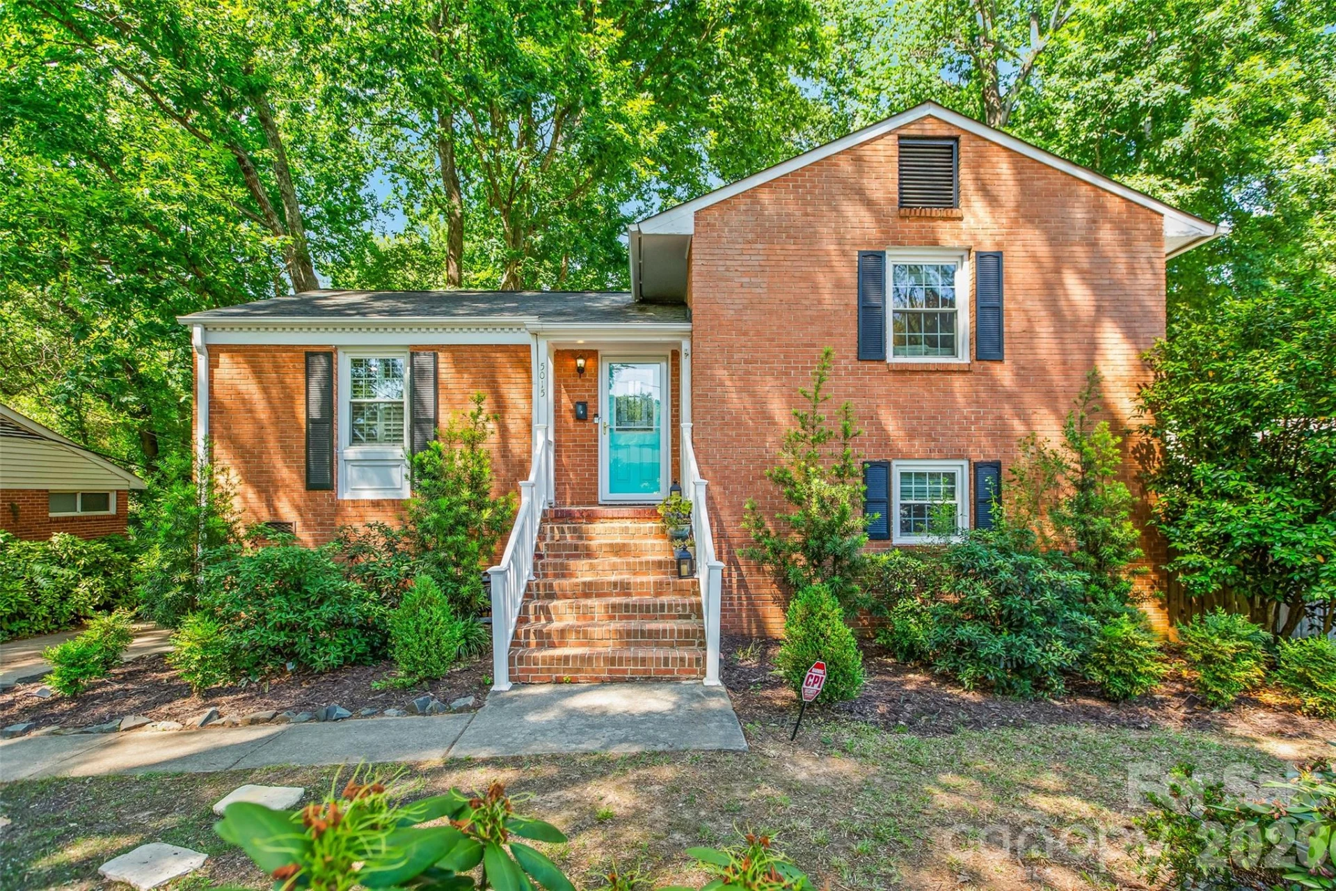 5015 Murrayhill Road - Photo 3