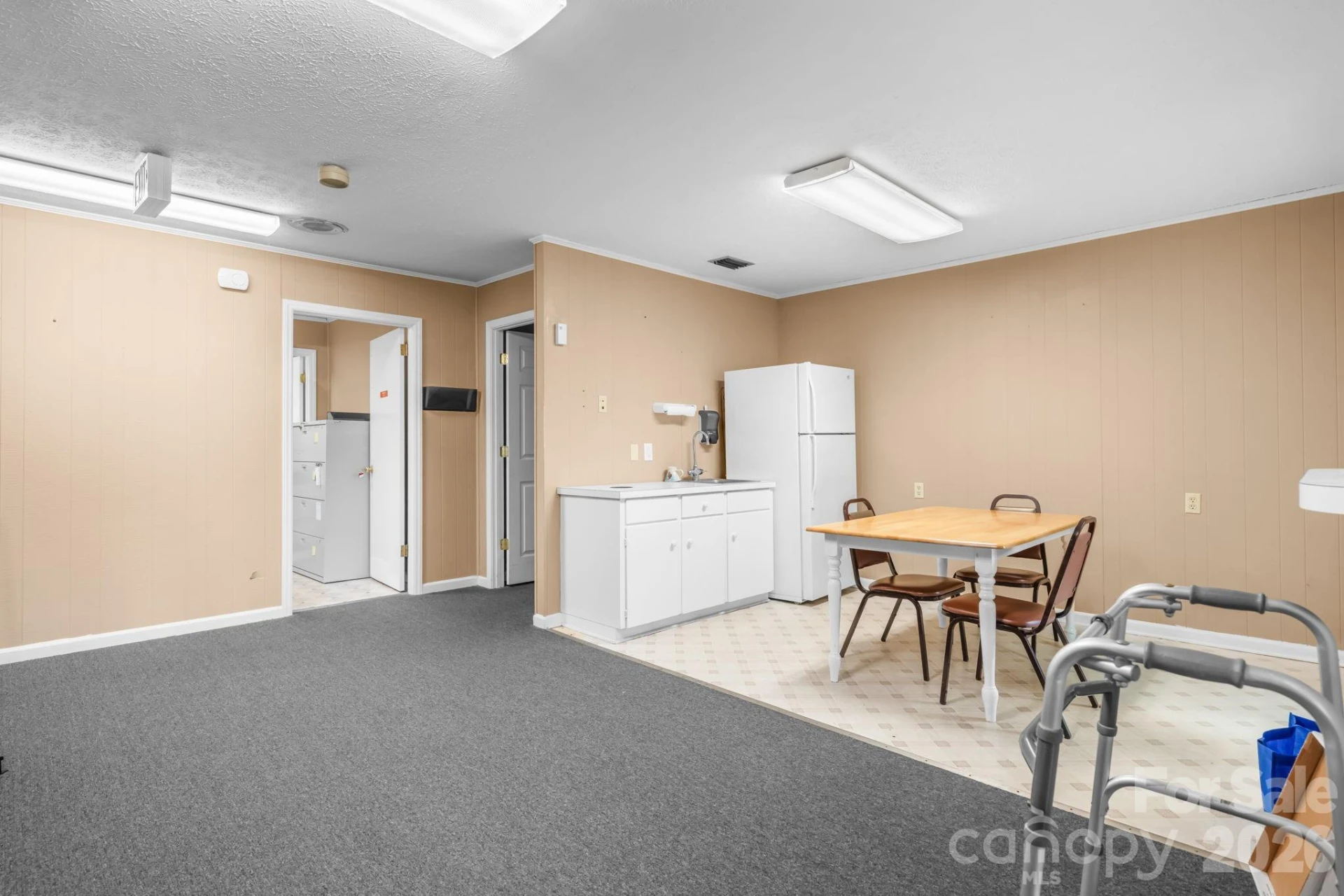 304 S Main Street - Photo 16