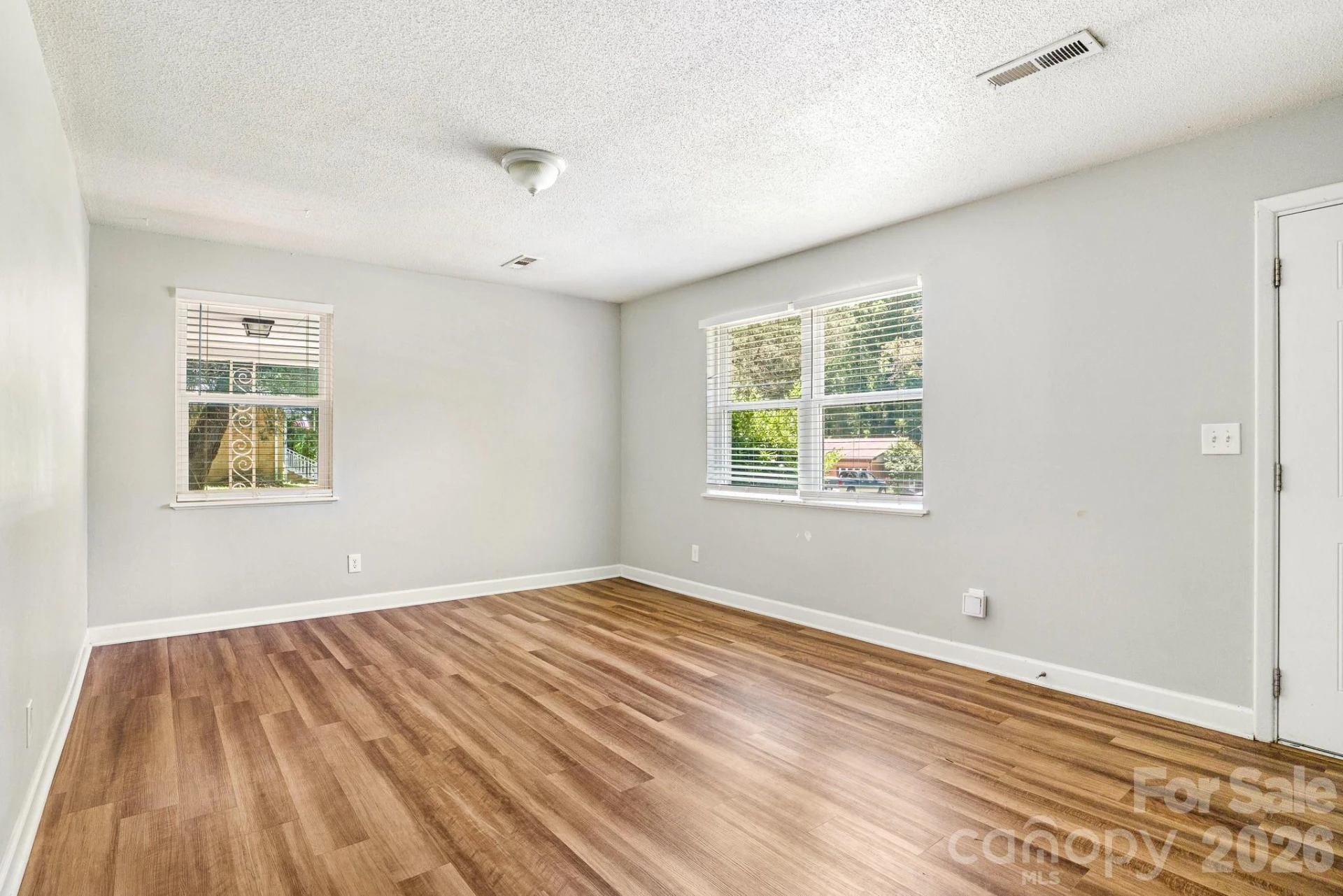 409 Anne Avenue - Photo 5